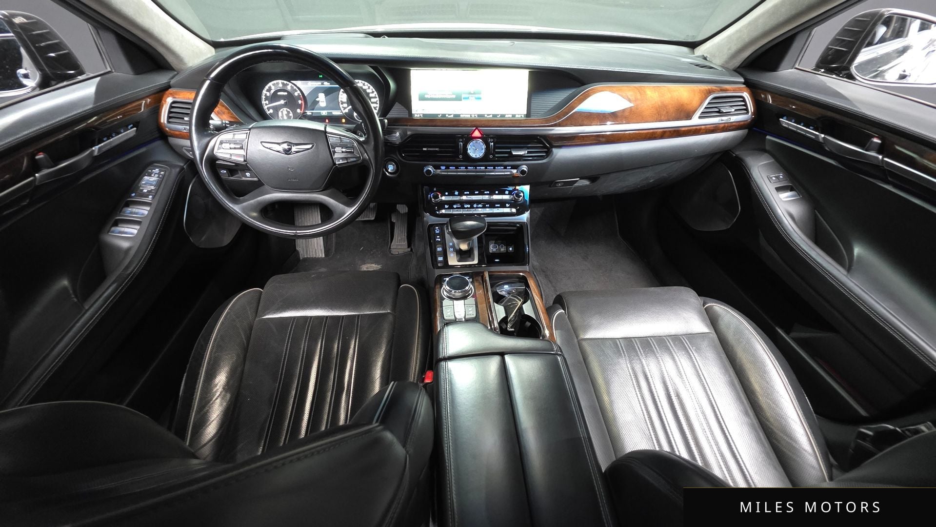 Genesis EQ900 2016 — миниатюра 6