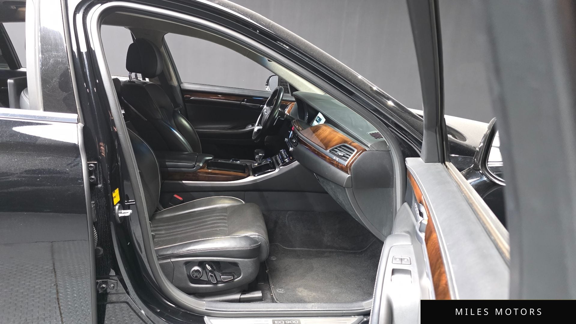 Genesis EQ900 2016 — миниатюра 11