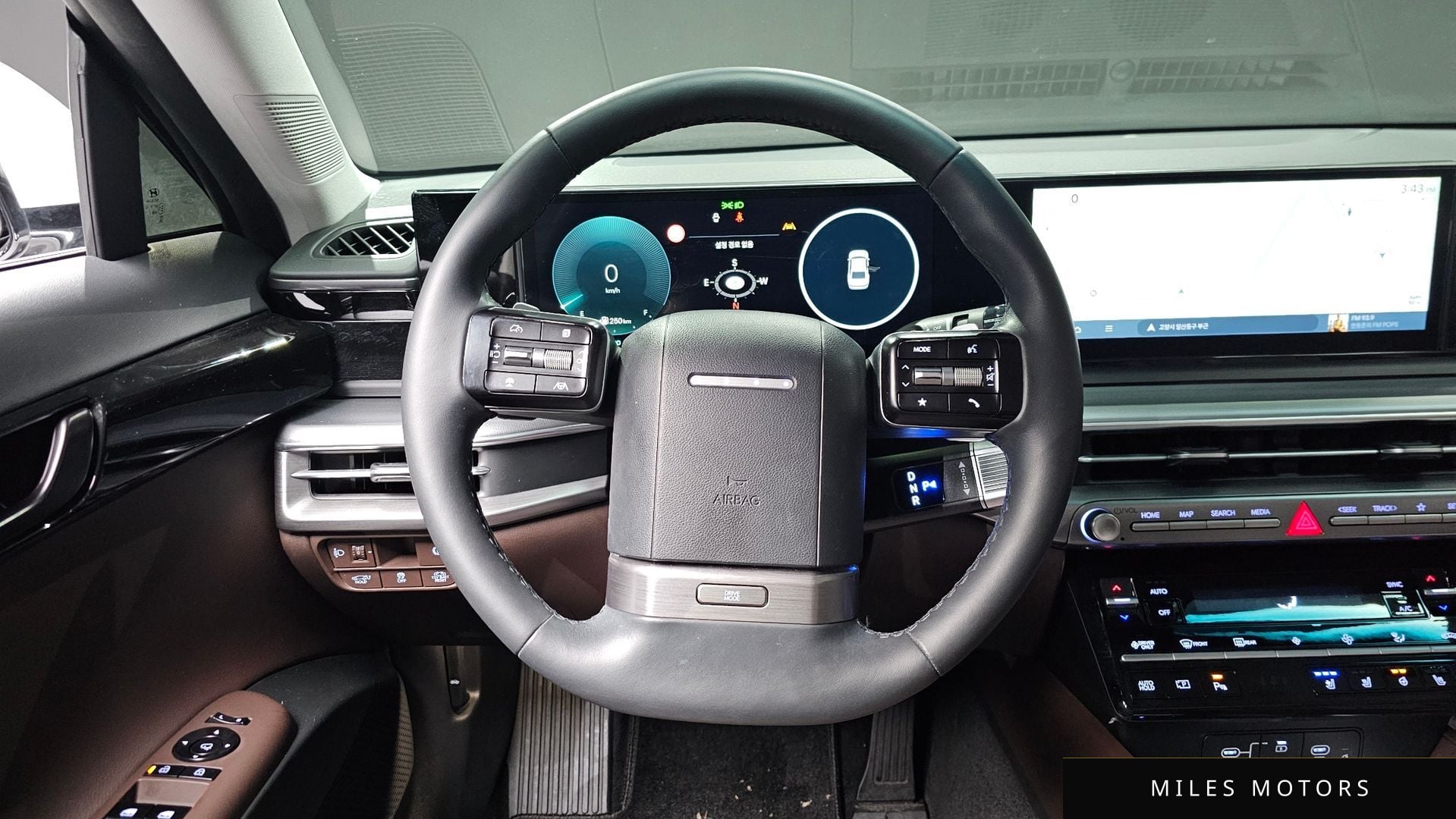 Hyundai 그랜저 하이브리드 (GN7) 2023 — миниатюра 13