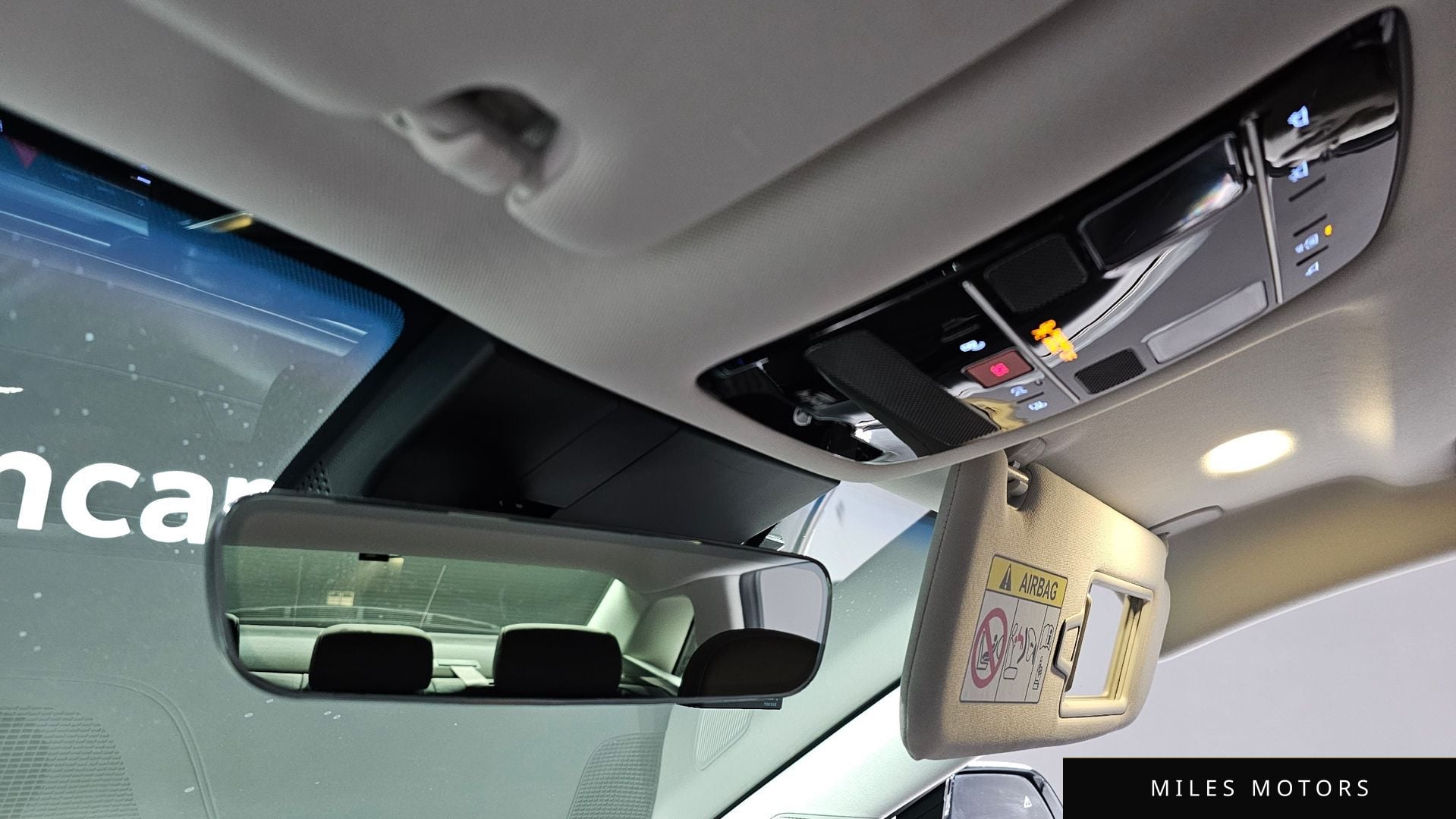 Hyundai 그랜저 하이브리드 (GN7) 2023 — миниатюра 18
