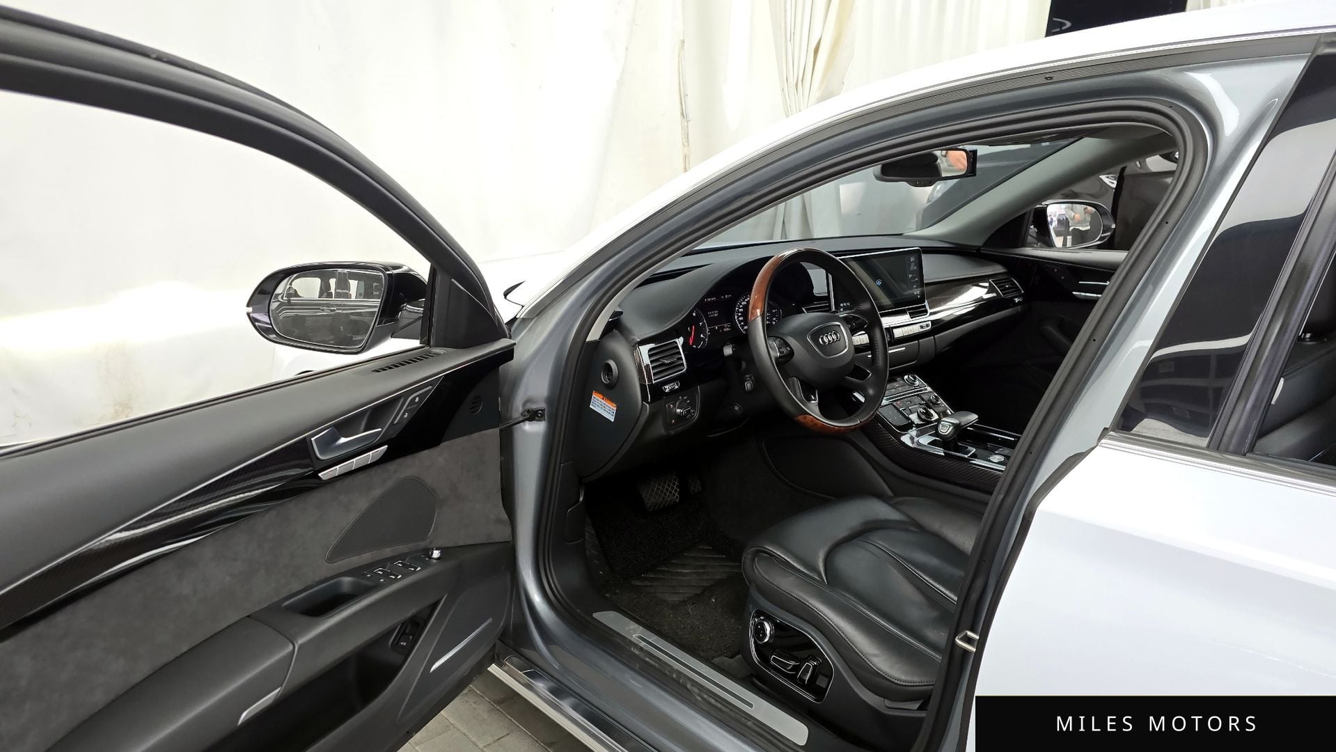 Audi A8 2013 — миниатюра 10