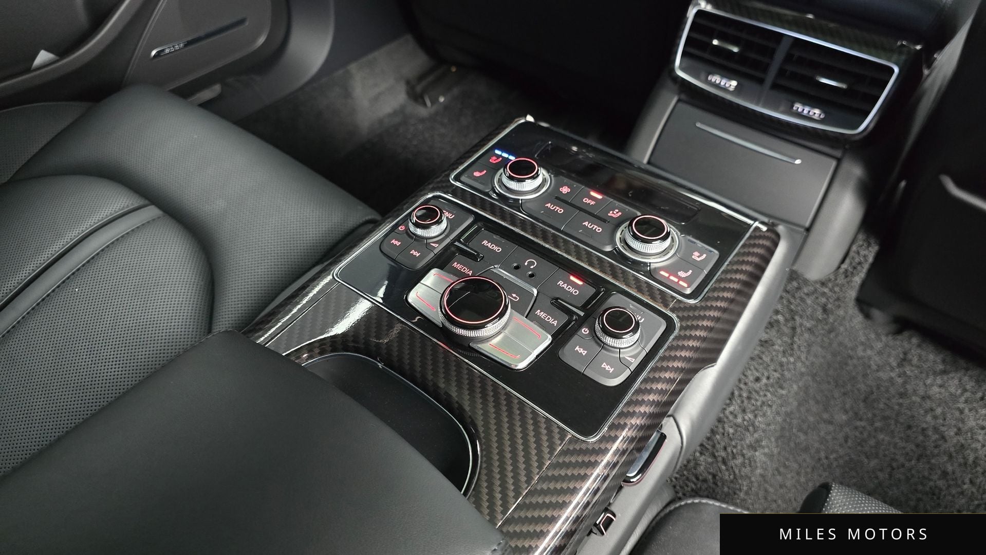 Audi A8 2013 — миниатюра 19