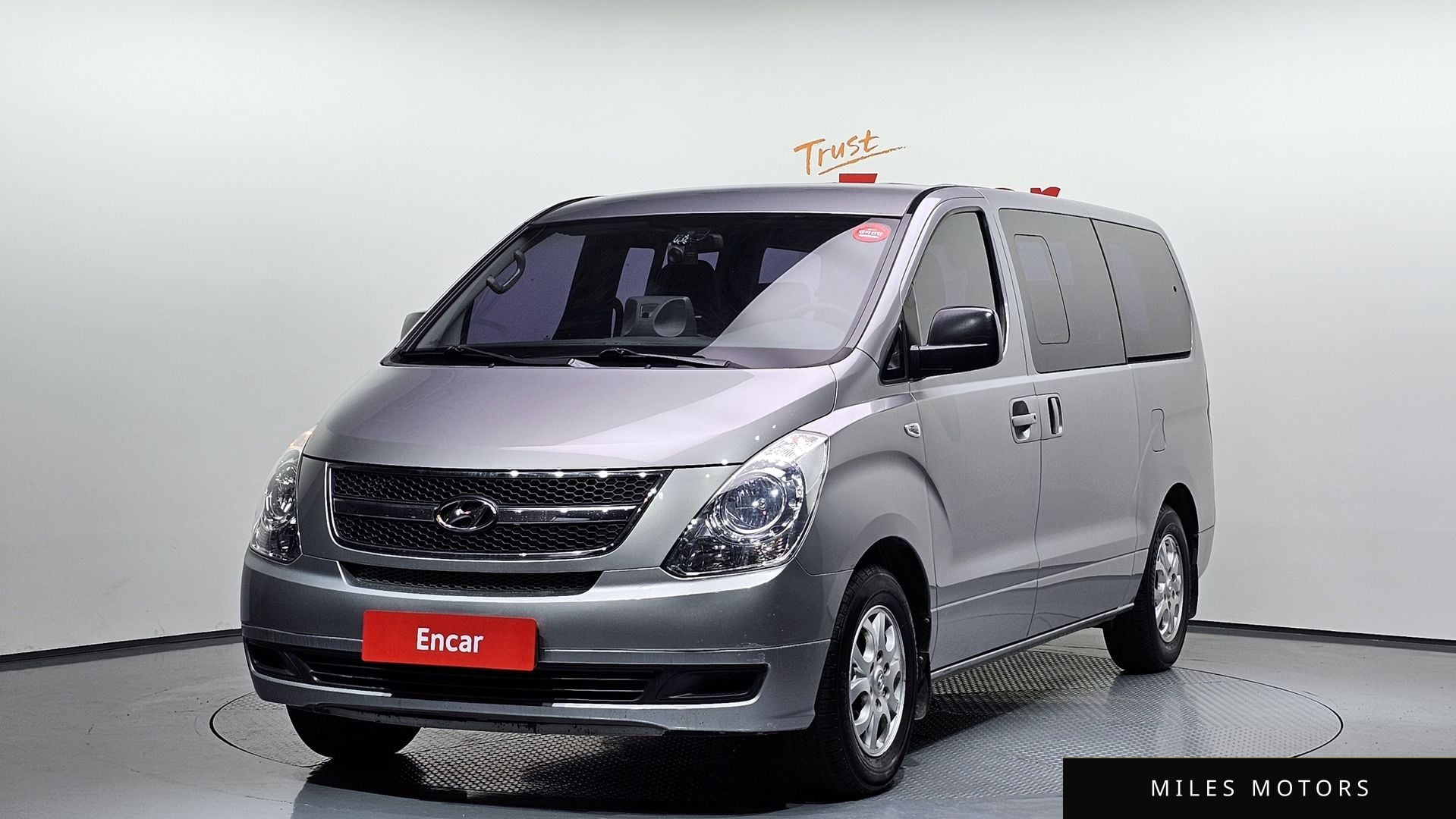 Hyundai Starex 2015 — фото 1 из 12