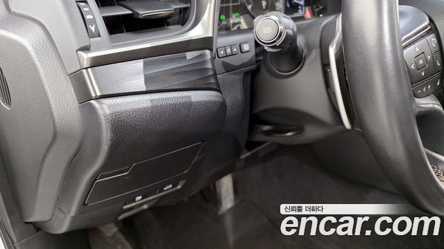 Лексус ES300h 2019 — миниатюра 15