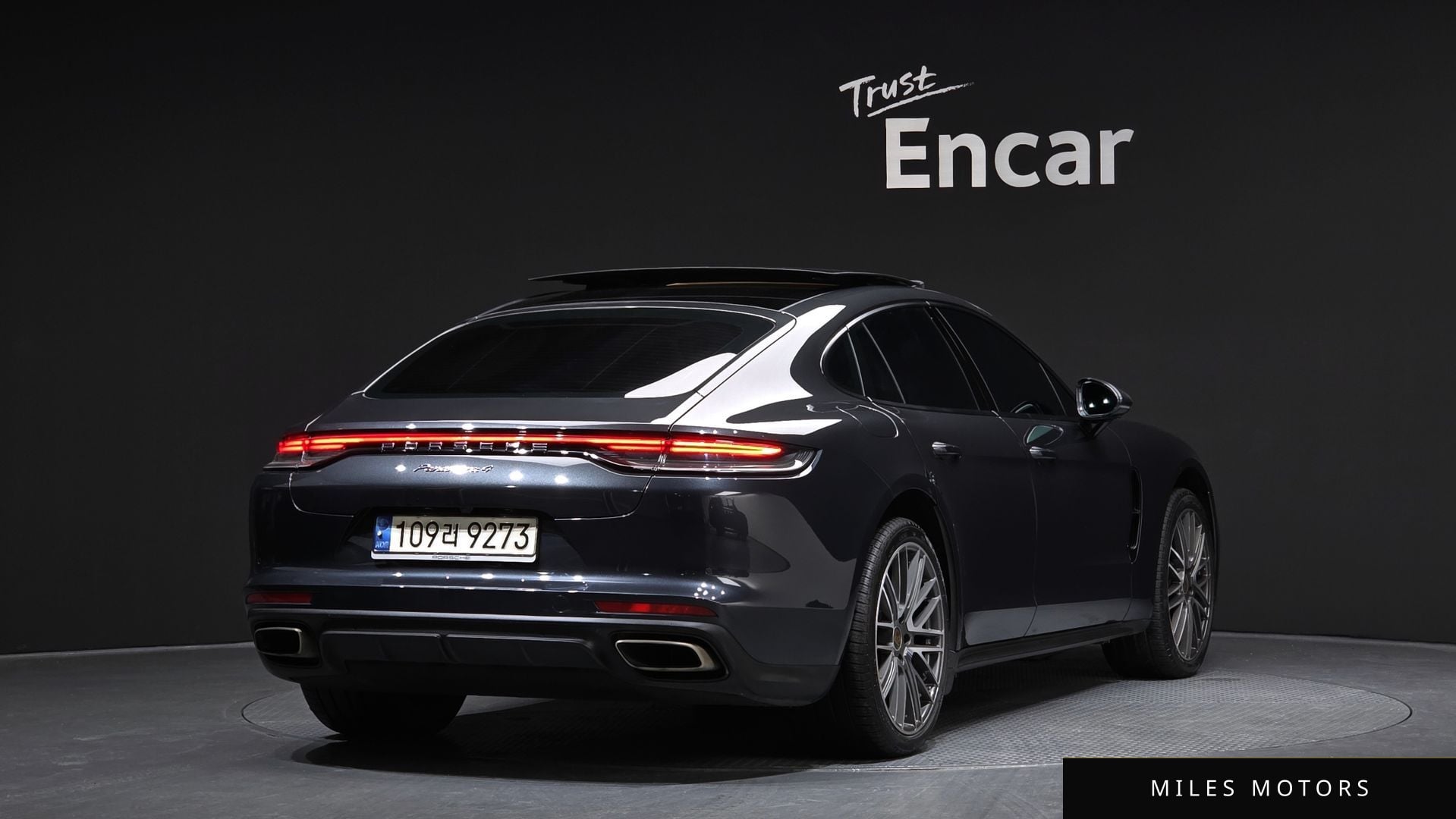 Porsche Panamera 2021 — миниатюра 2