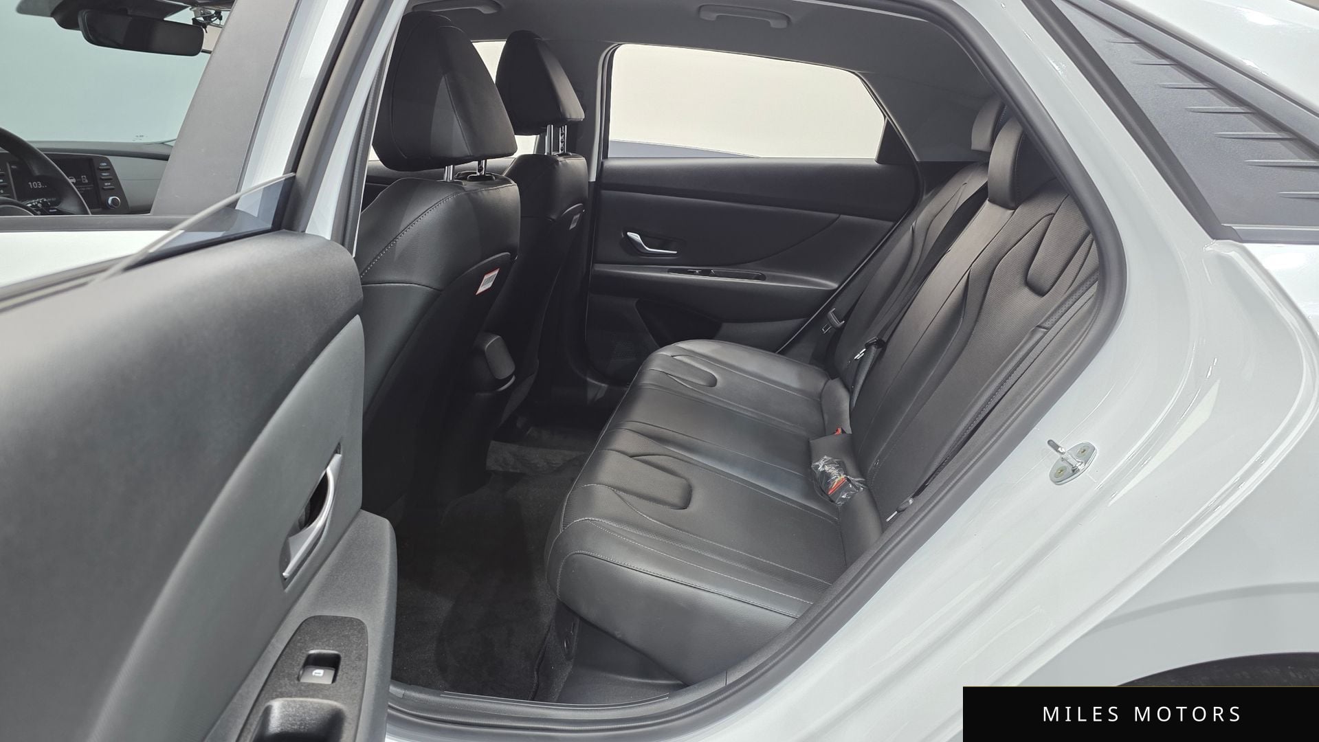 Hyundai 아반떼 하이브리드 (CN7) 2023 — миниатюра 13