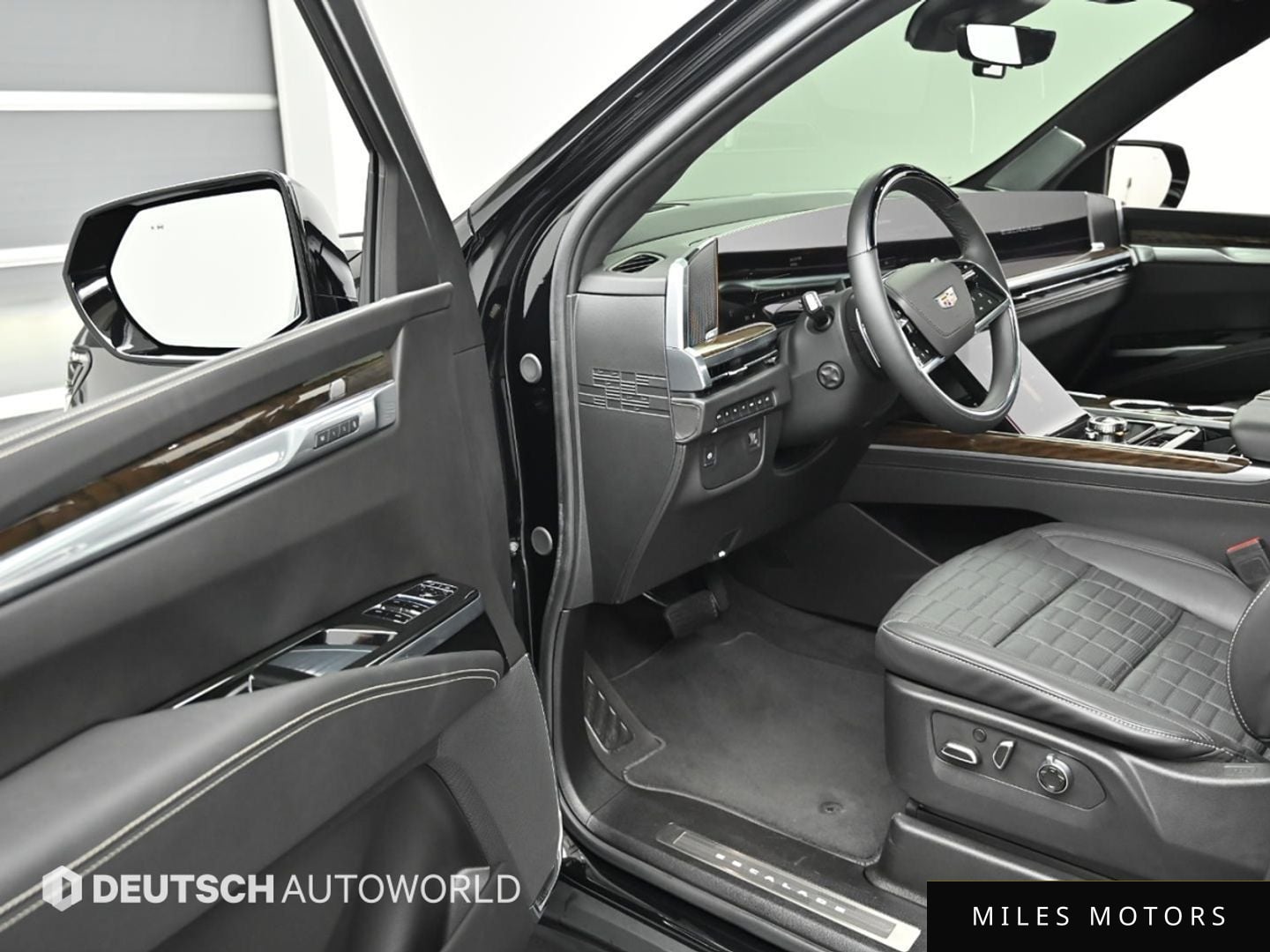Cadillac Escalade 2025 — миниатюра 11