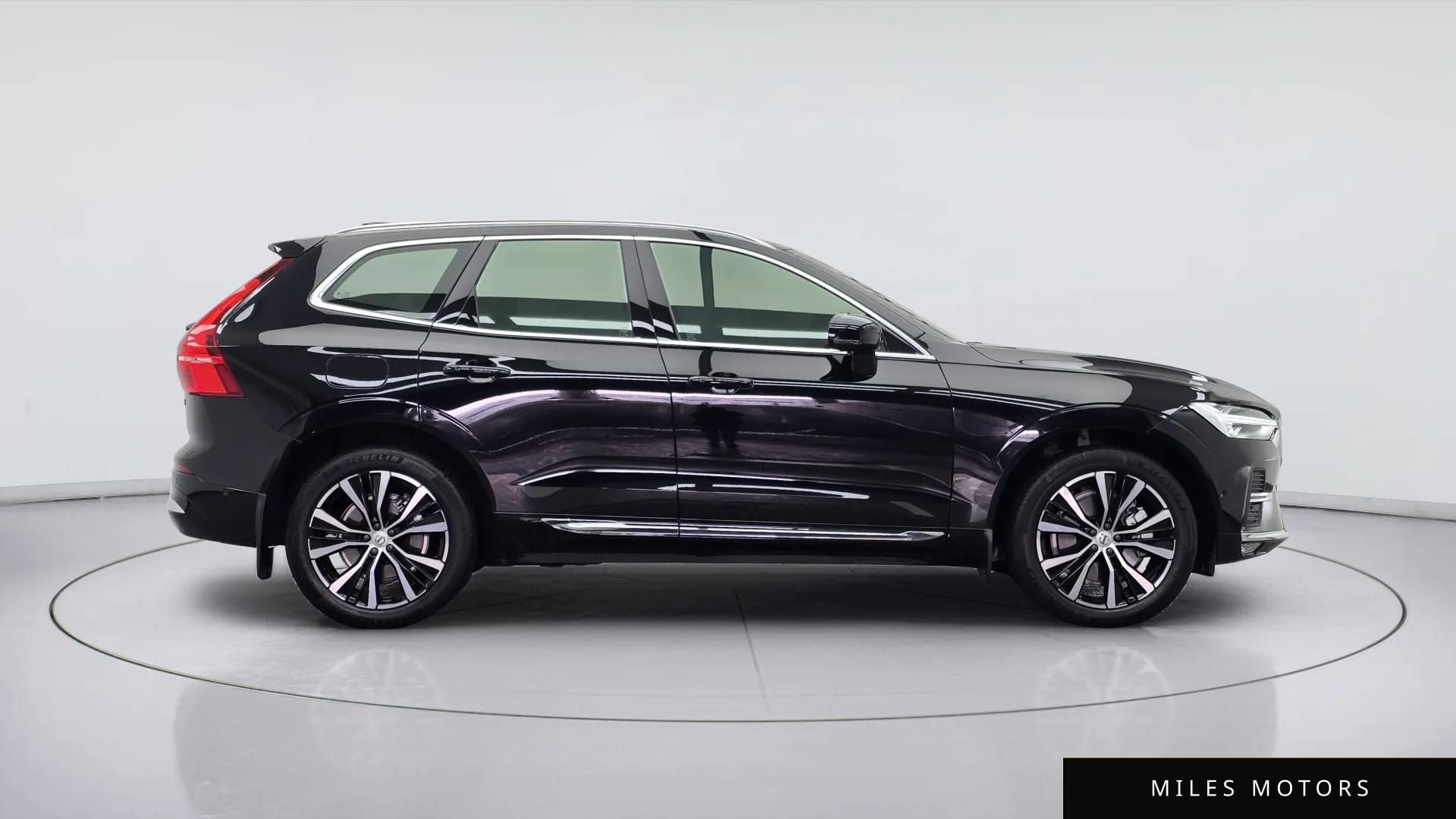 Volvo XC60 2023 — миниатюра 3