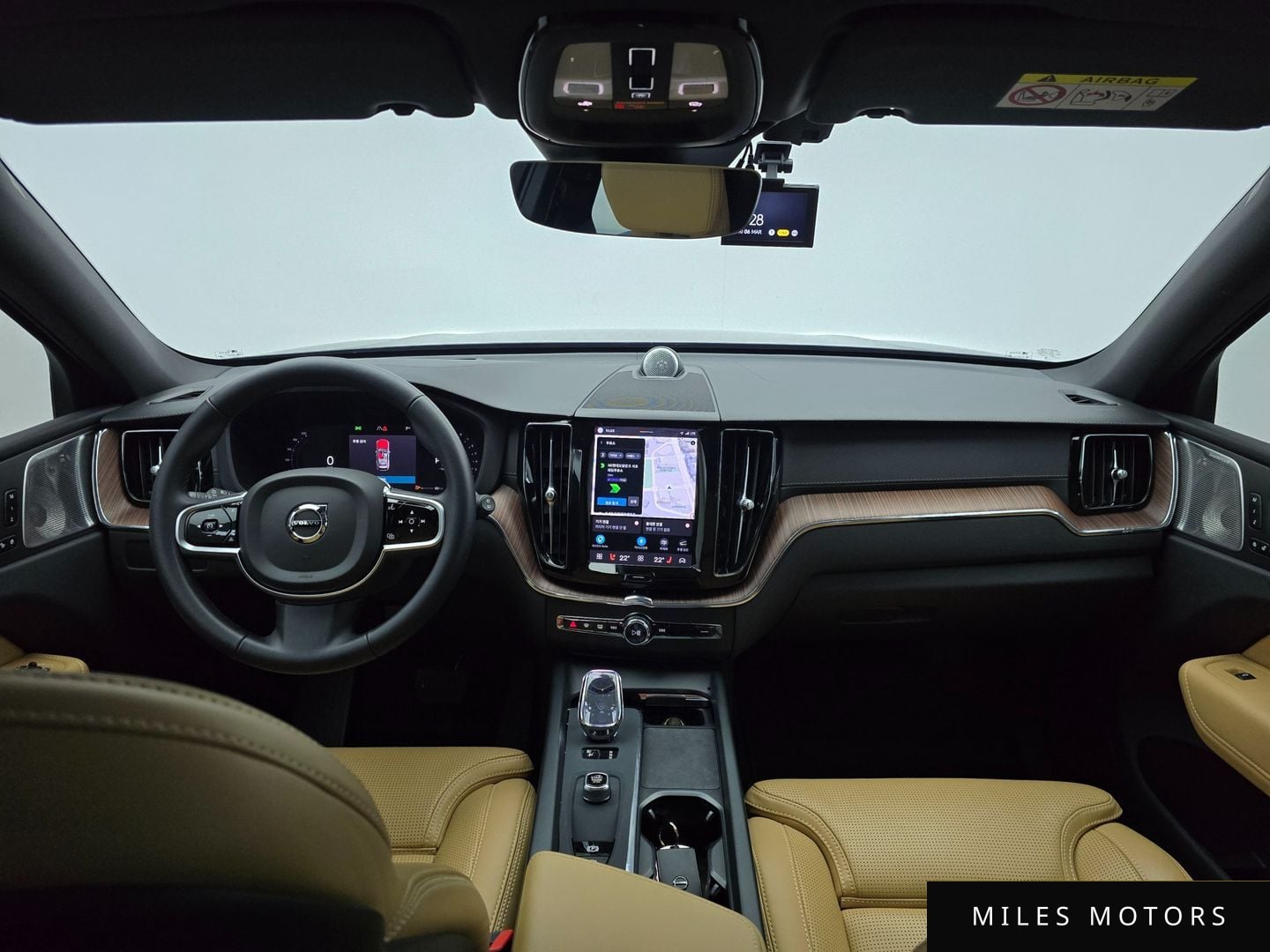 Volvo XC60 2023 — миниатюра 9