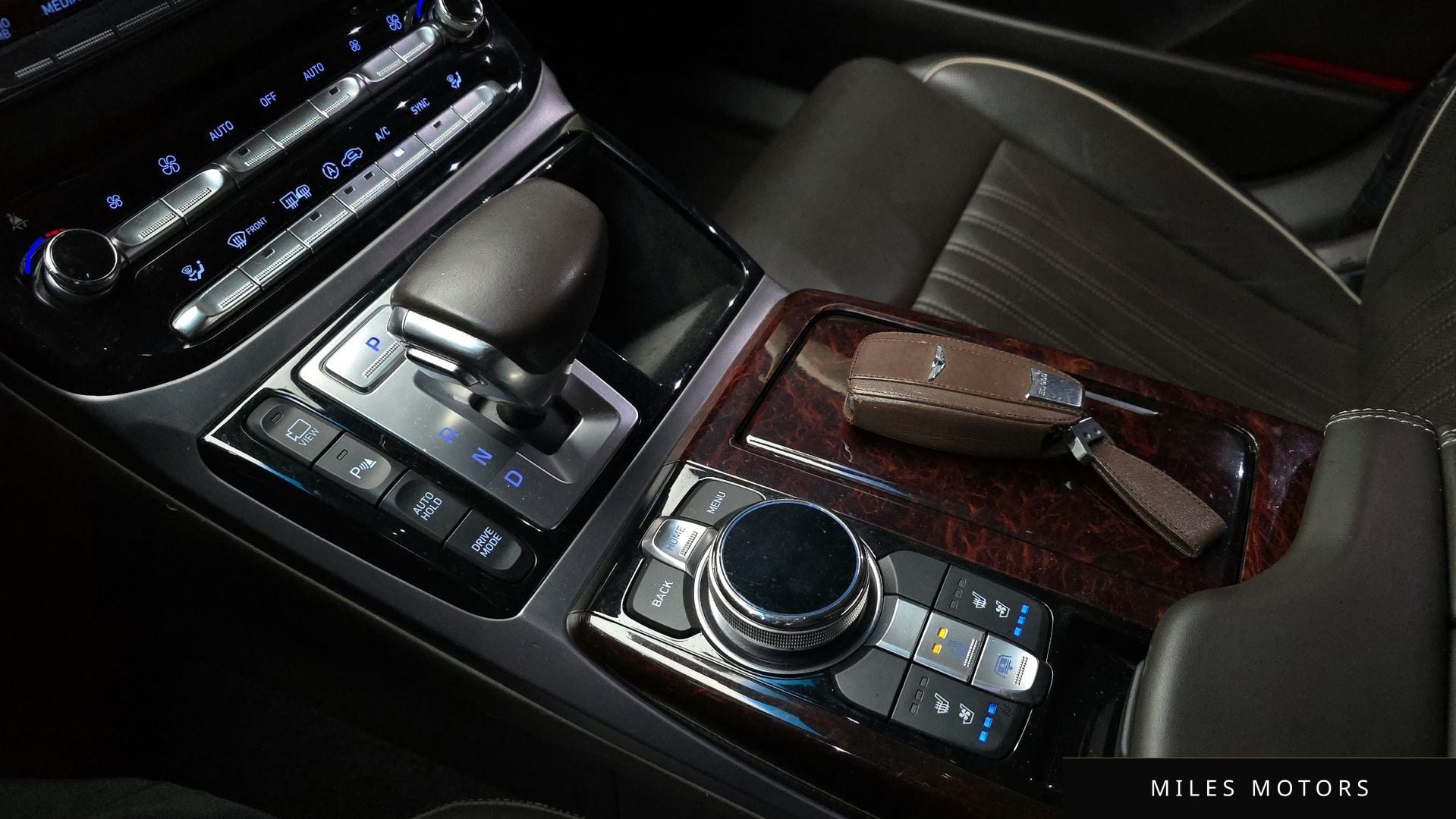 Genesis EQ900 2016 — миниатюра 9