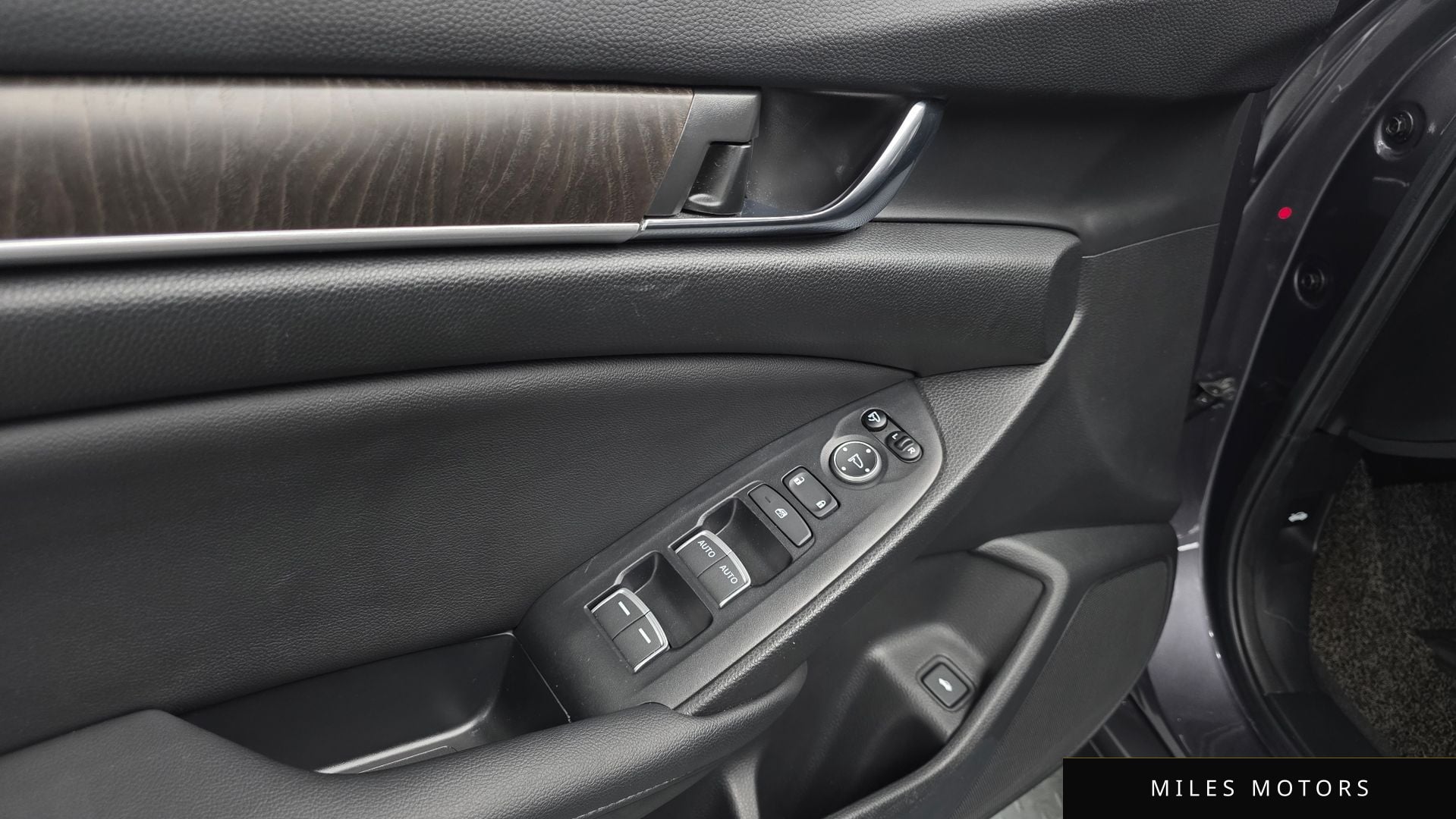Honda 어코드 2019 — миниатюра 17