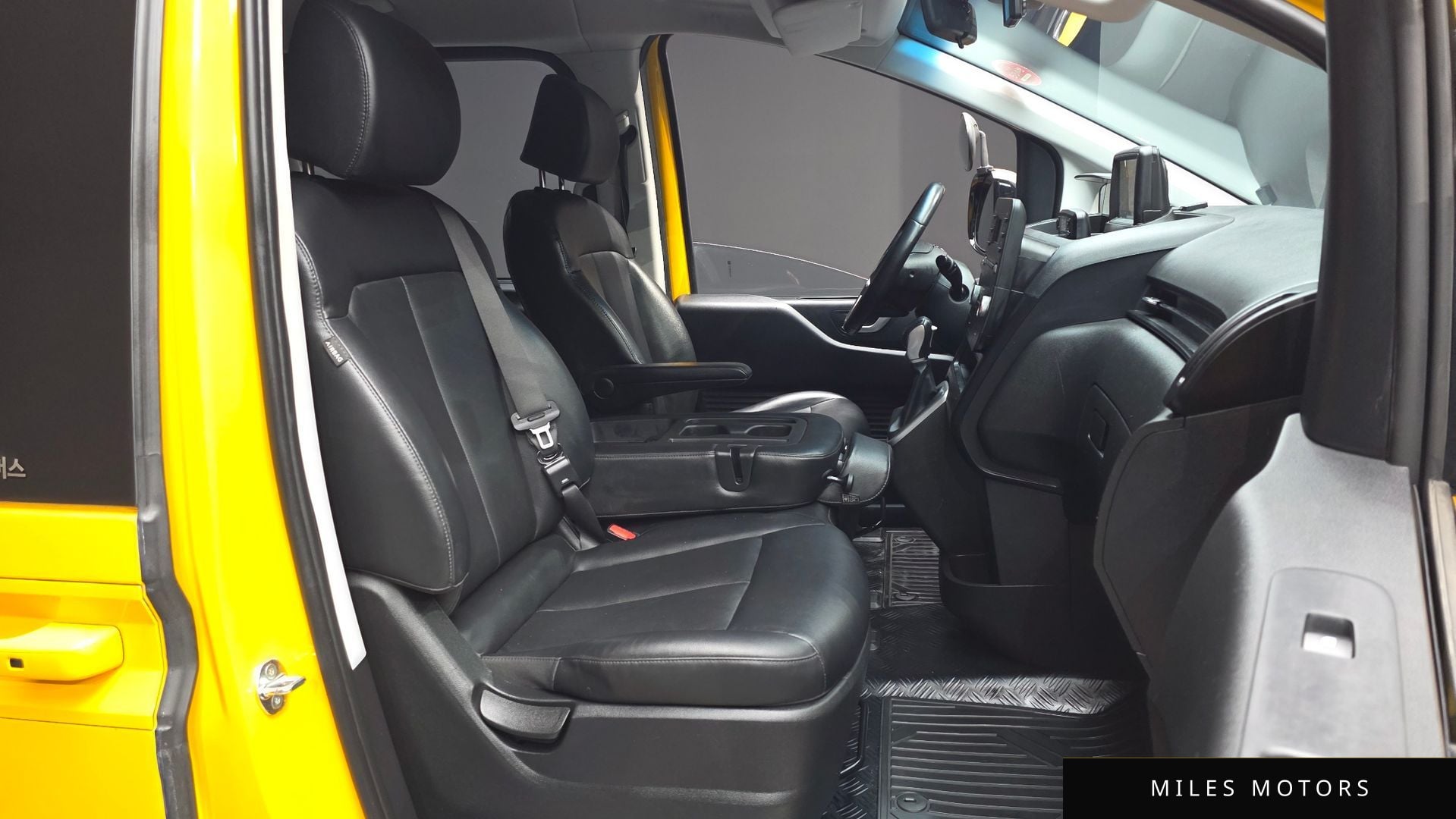 Hyundai Staria 2022 — миниатюра 11