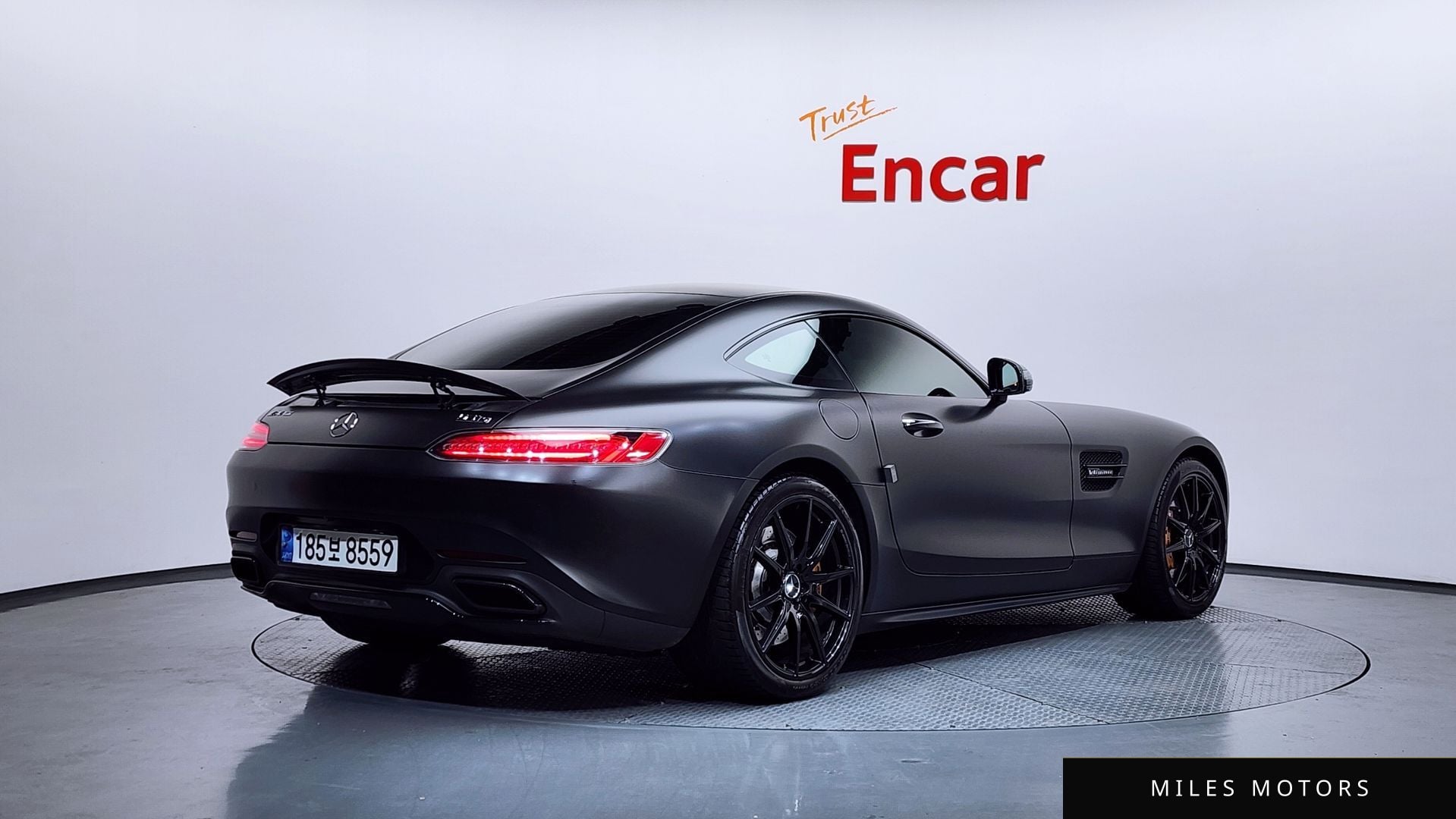 Mercedes-Benz AMG GT 2016 — фото 1 из 12