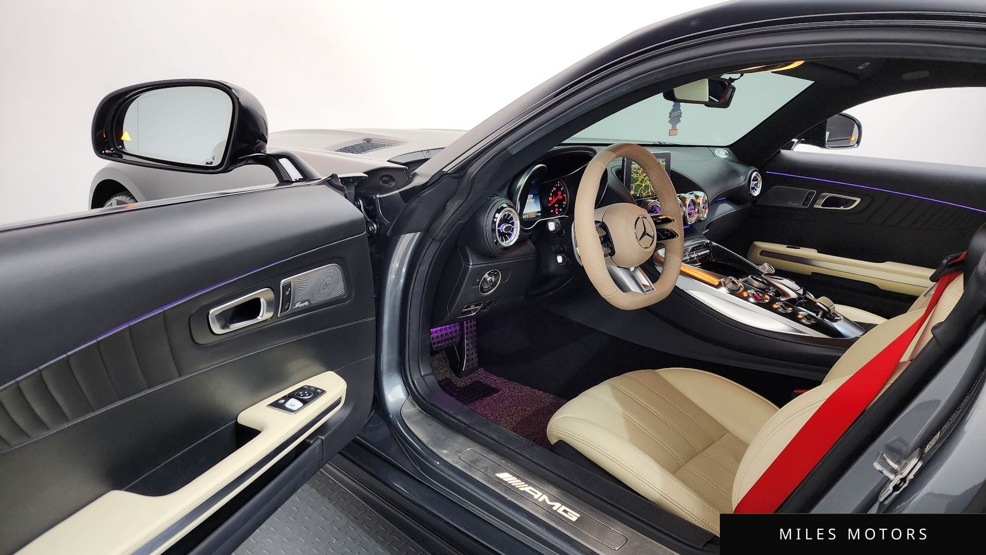 Mercedes-Benz AMG GT 2016 — миниатюра 9
