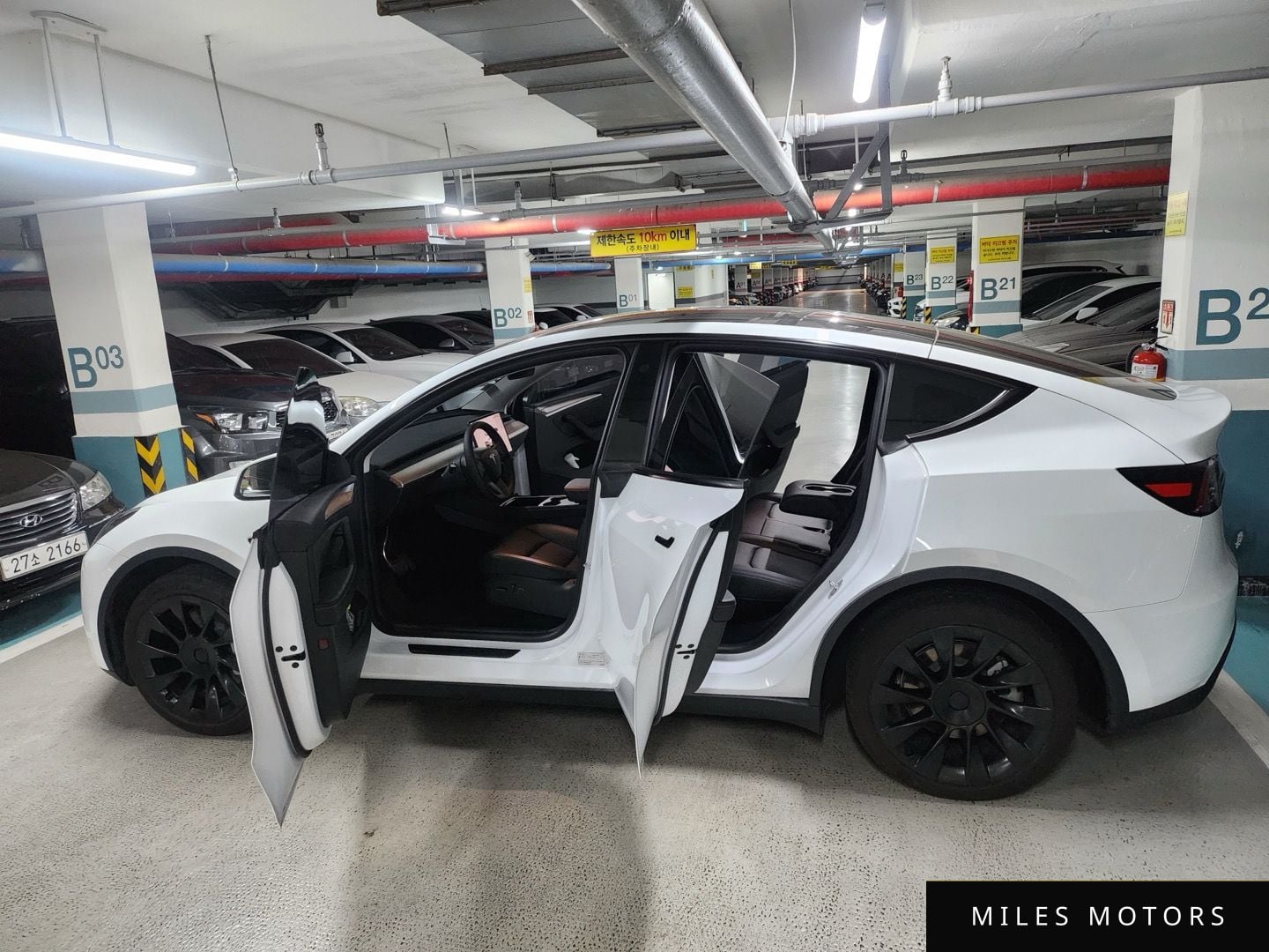 Tesla Model Y 2024 — миниатюра 9