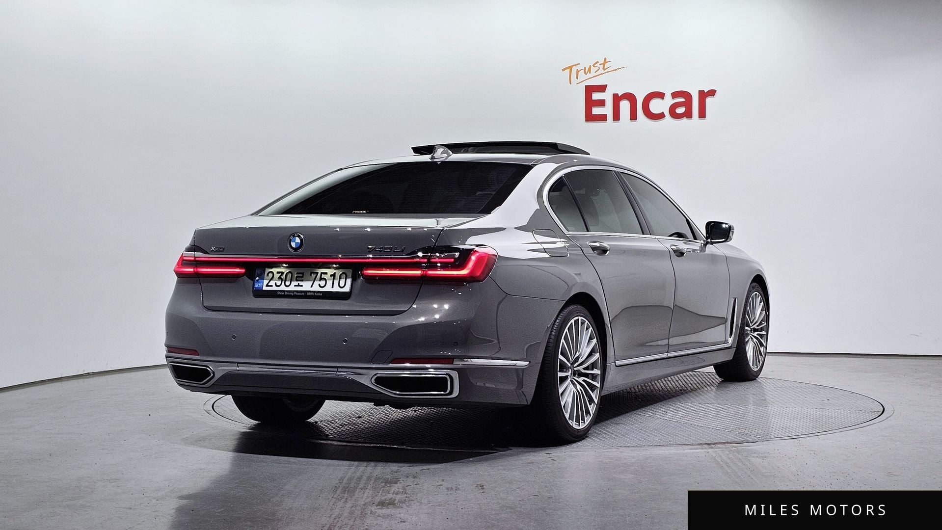 BMW 7 Series (G11) 2021 — миниатюра 2