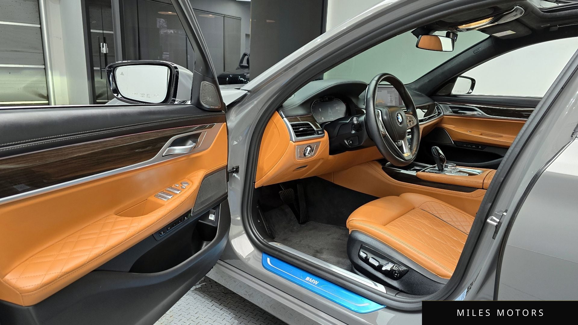 BMW 7 Series (G11) 2021 — миниатюра 11
