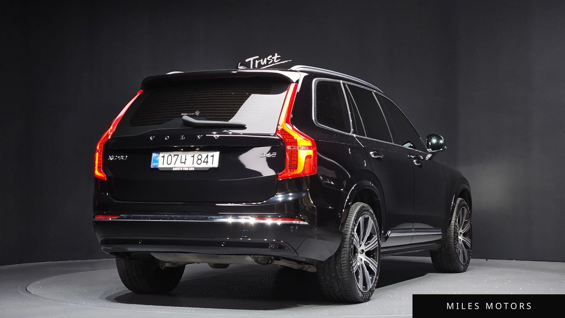 Volvo XC90 2023 — миниатюра 2