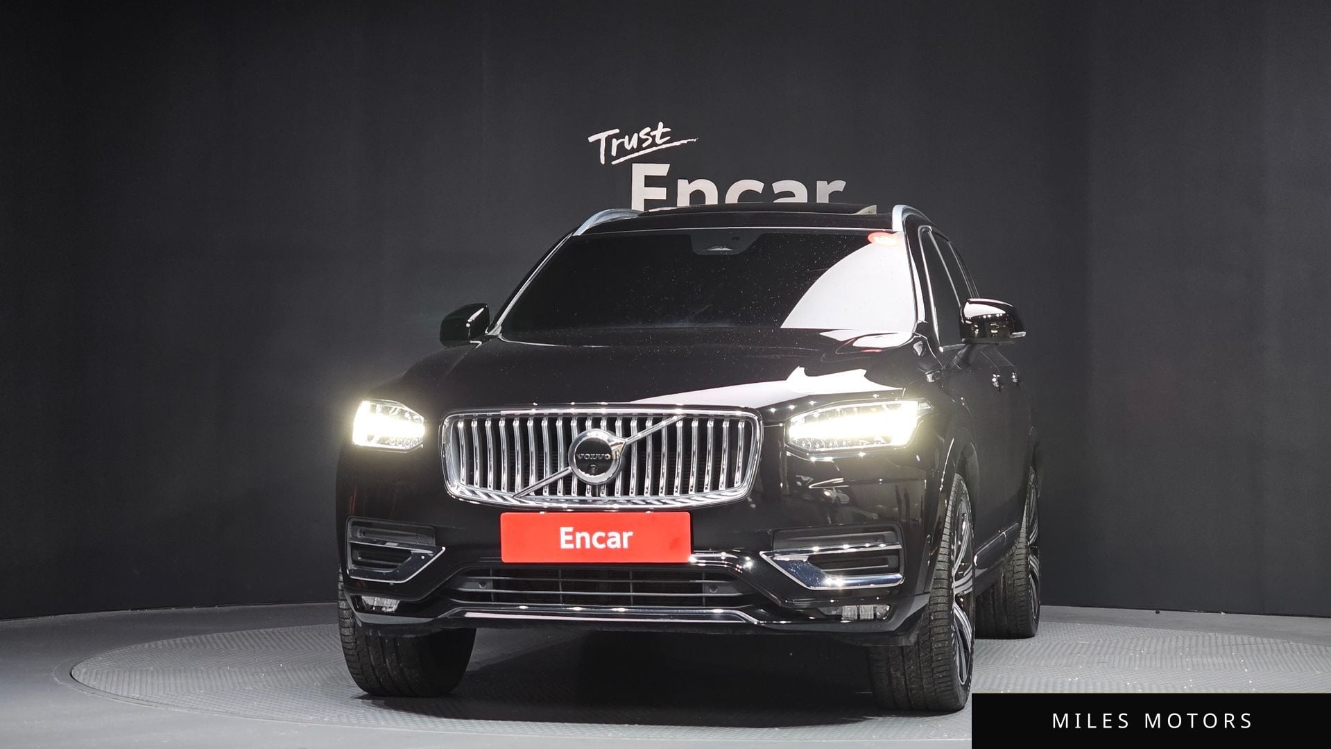 Volvo XC90 2023 — миниатюра 3