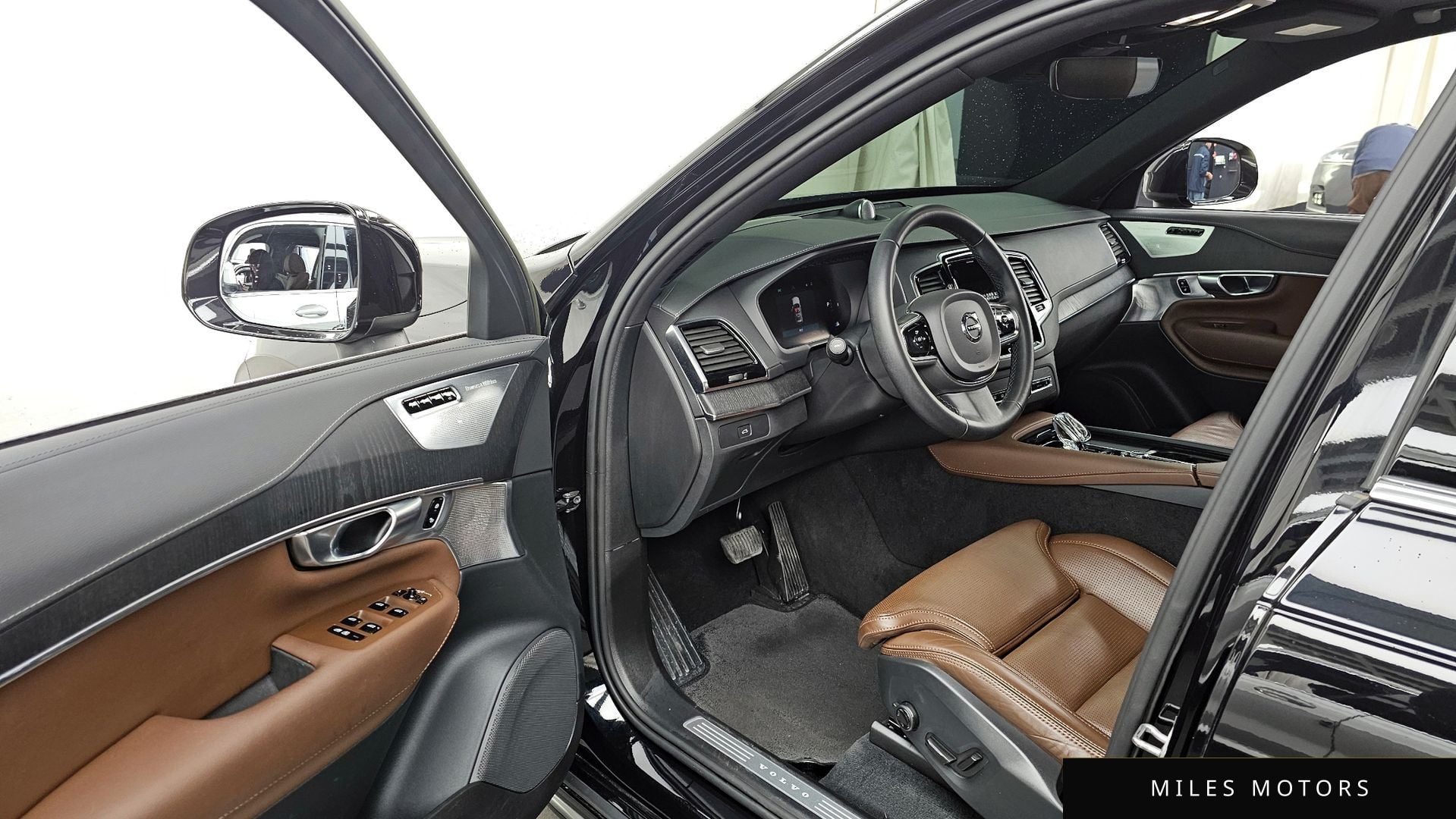 Volvo XC90 2023 — миниатюра 10
