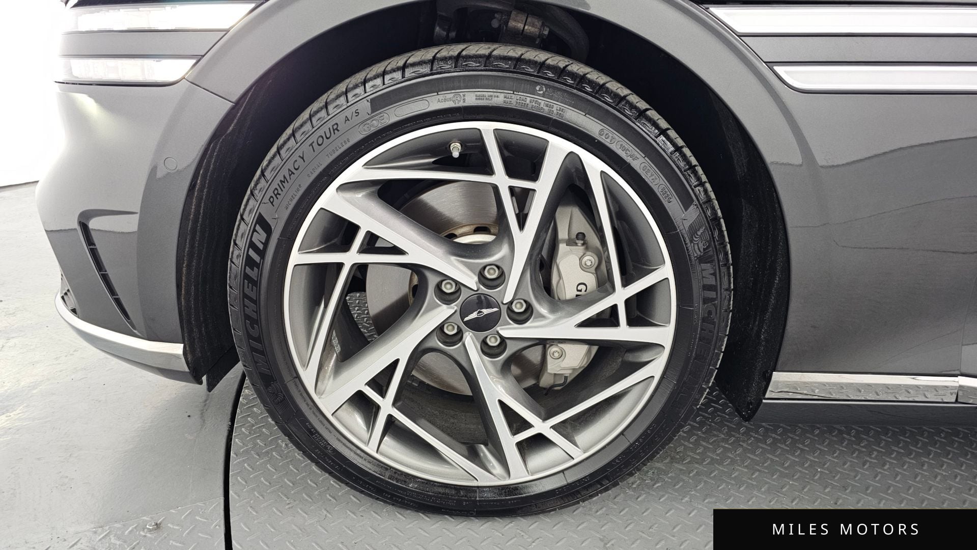 Genesis G90 (RS4) 2022 — миниатюра 5
