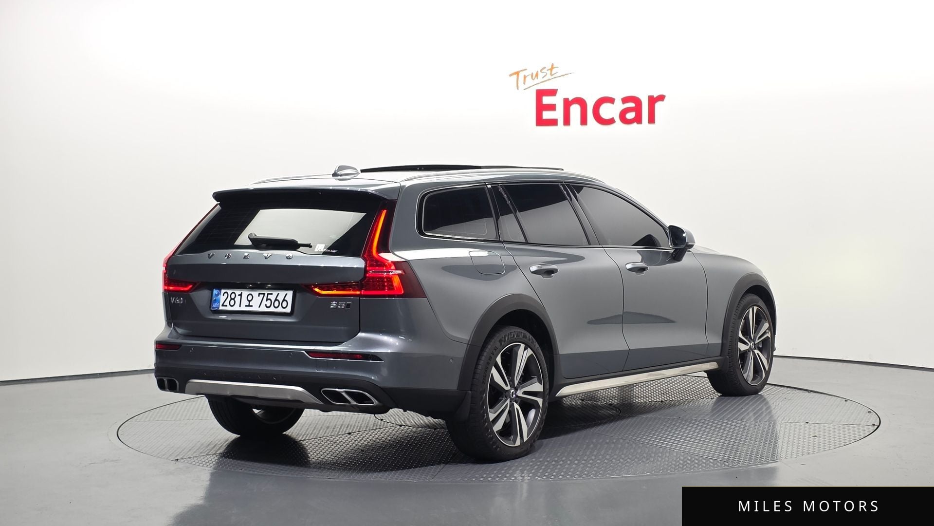 Volvo V60 크로스컨트리 2021 — миниатюра 2