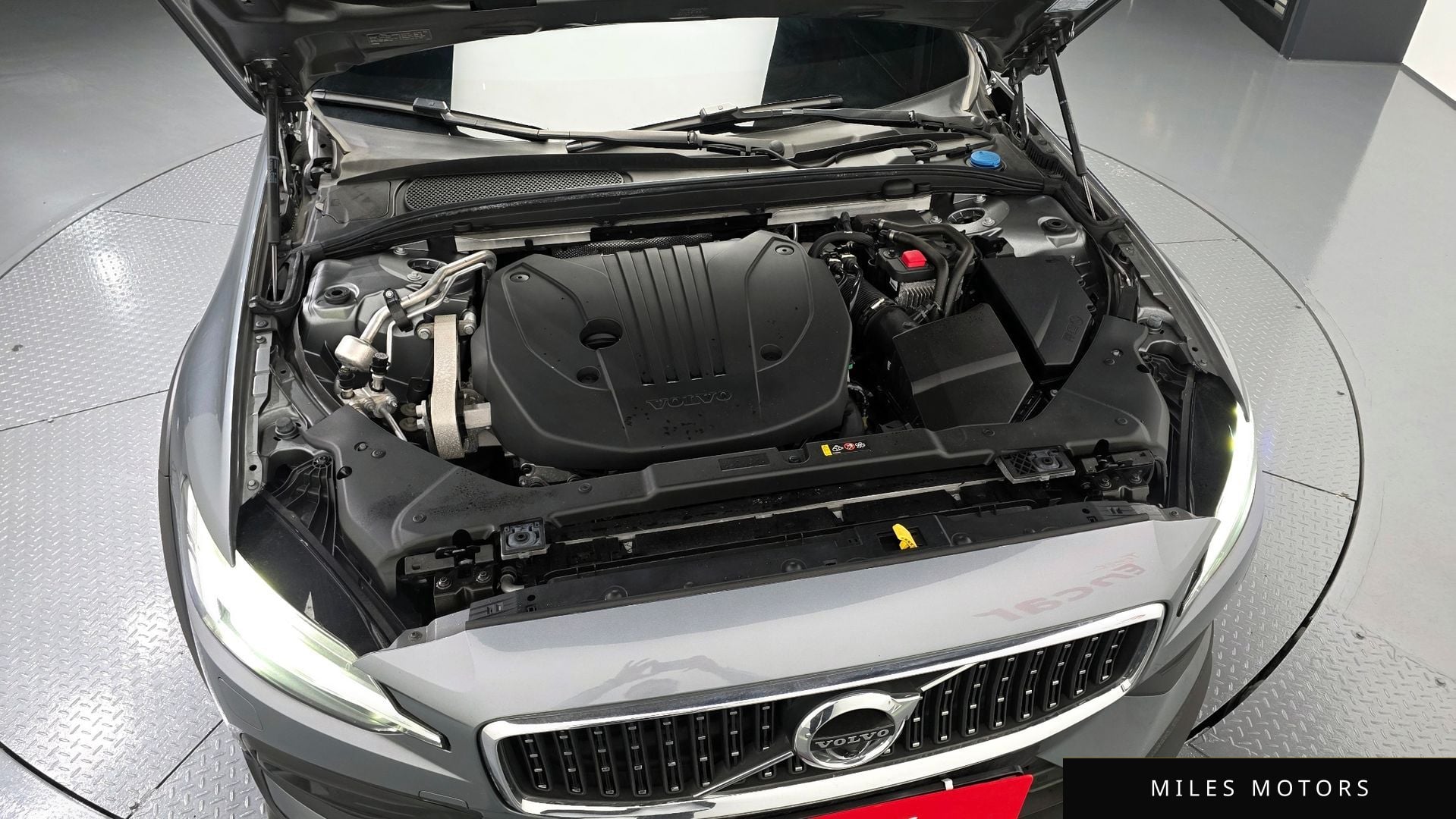 Volvo V60 크로스컨트리 2021 — миниатюра 6