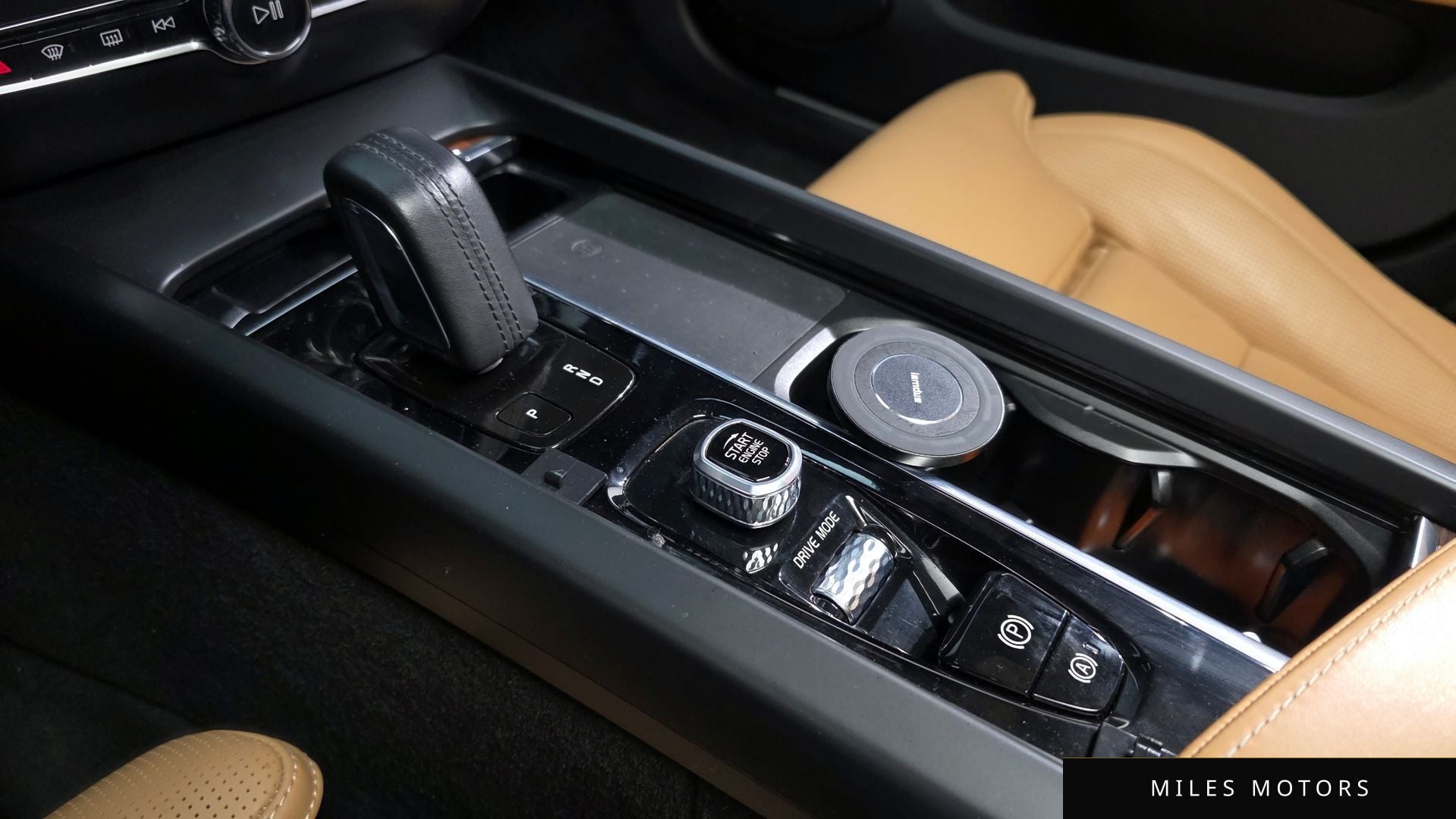 Volvo V60 크로스컨트리 2021 — миниатюра 9
