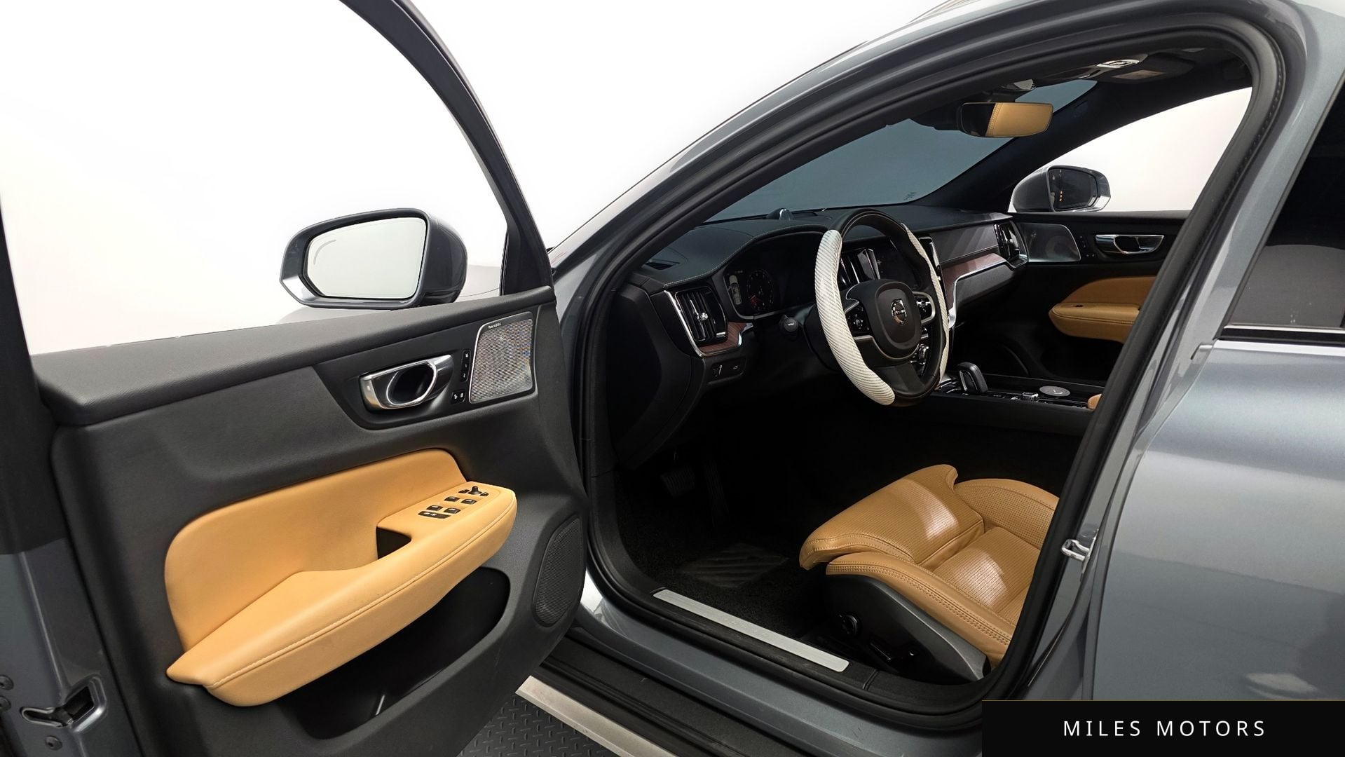 Volvo V60 크로스컨트리 2021 — миниатюра 10