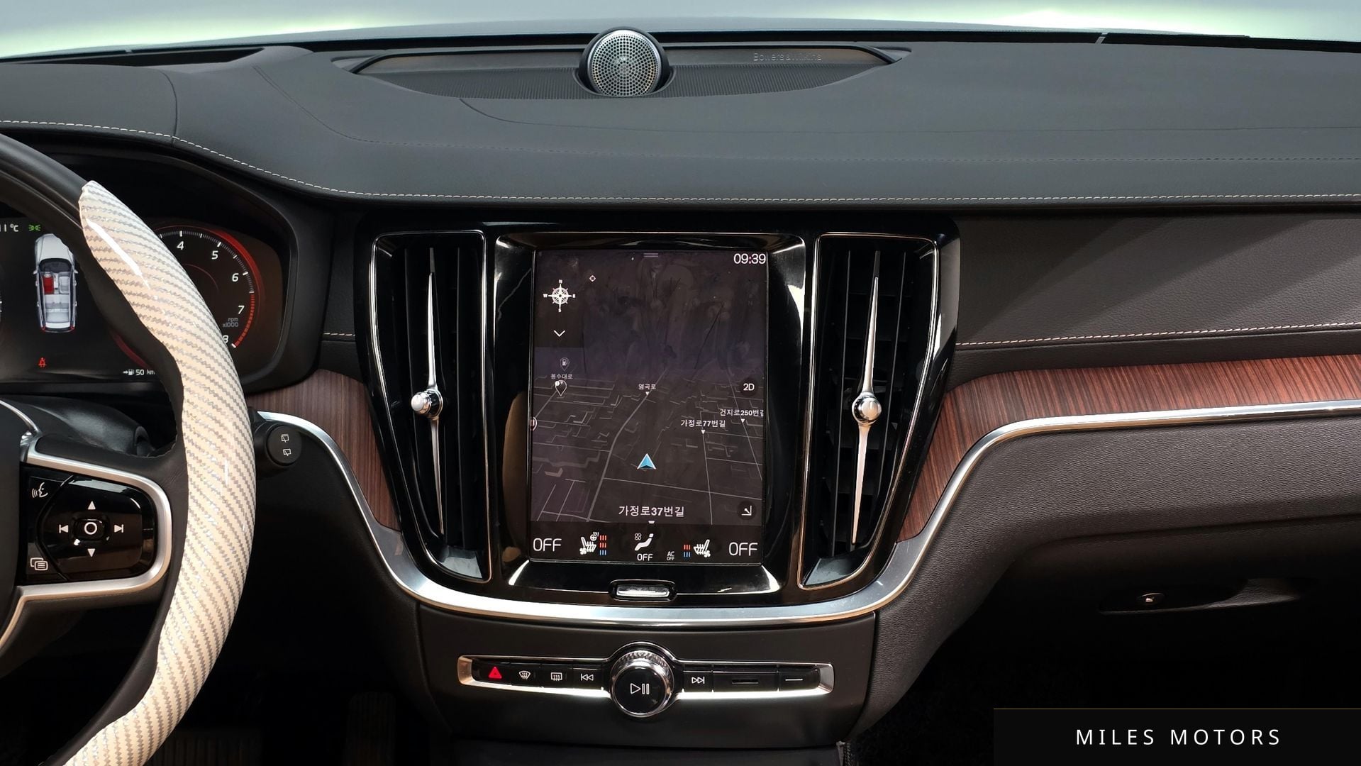 Volvo V60 크로스컨트리 2021 — миниатюра 14
