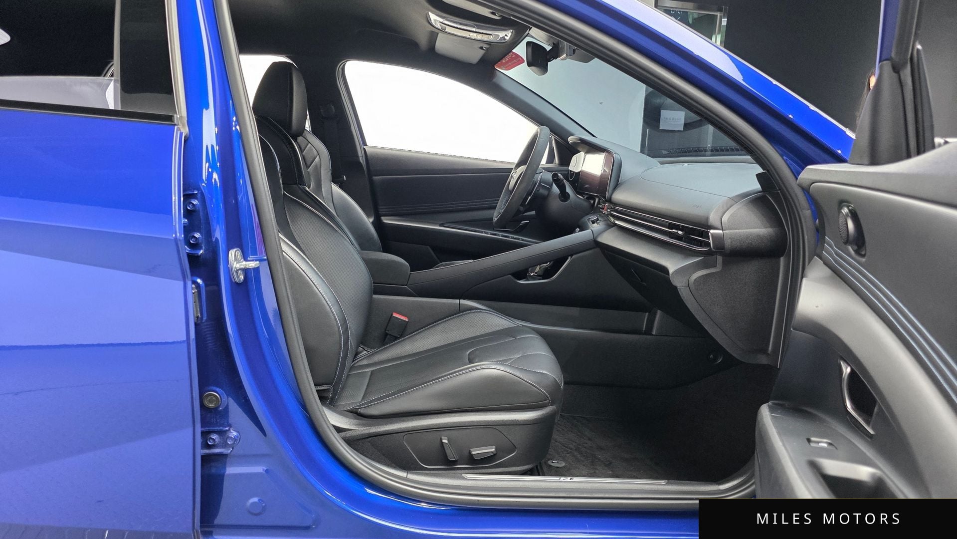 Hyundai AVANTE 2023 — миниатюра 9