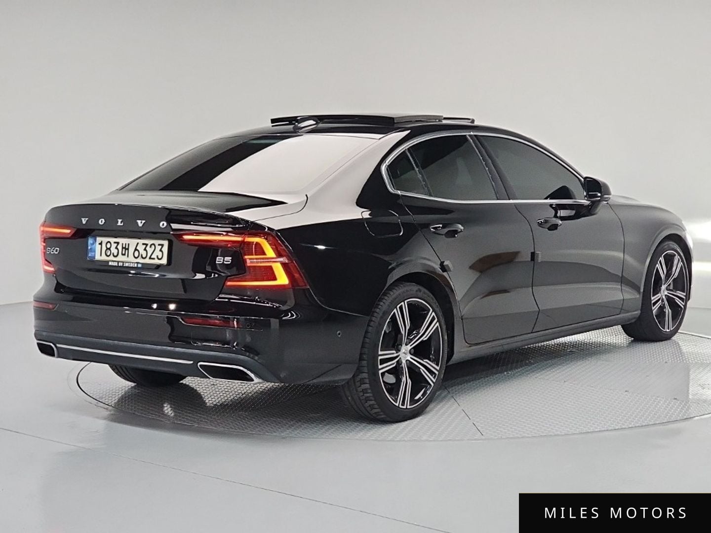 Volvo S60 2021 — миниатюра 3