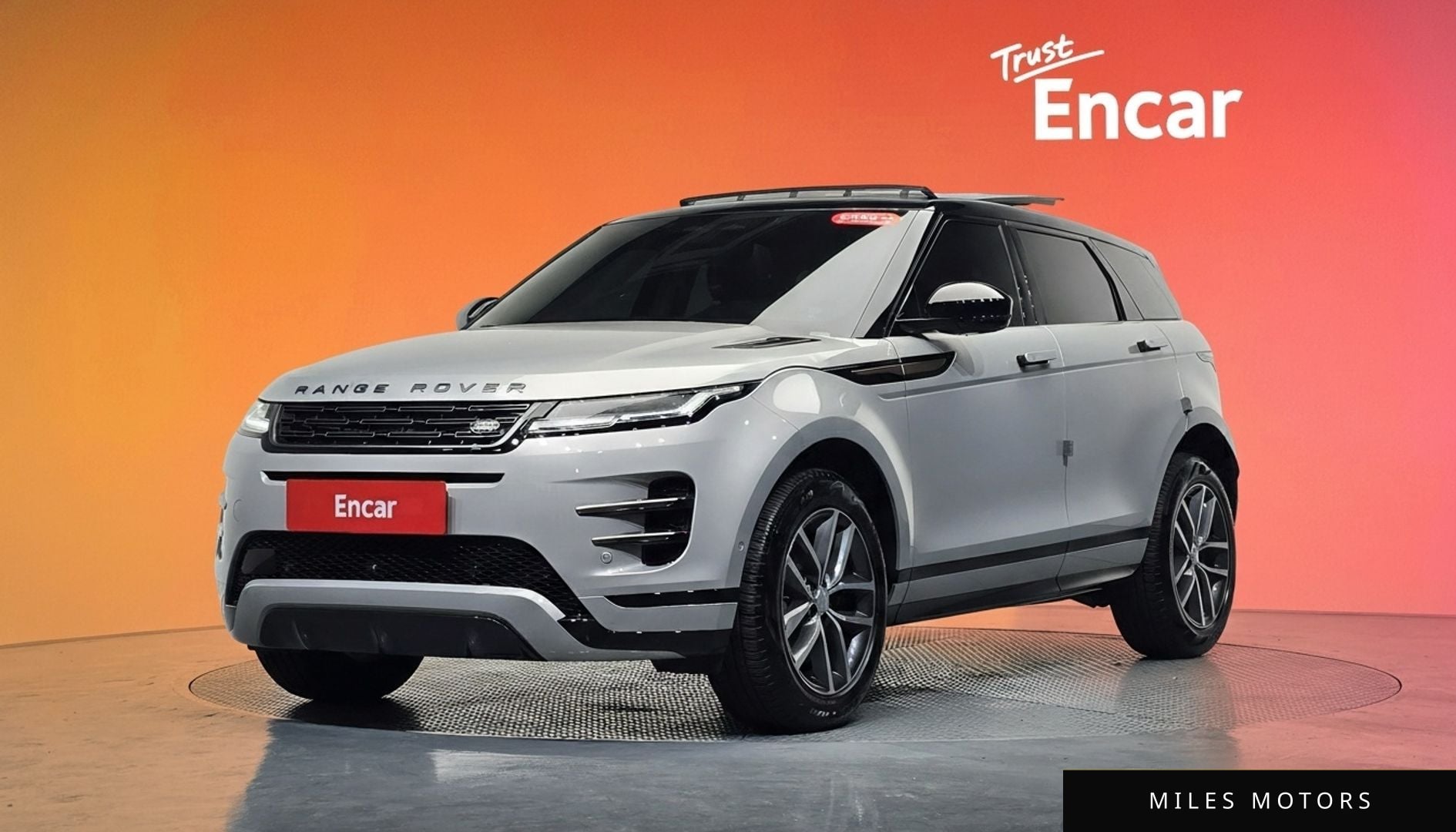 Land Rover 레인지로버 이보크 2025 — миниатюра 10