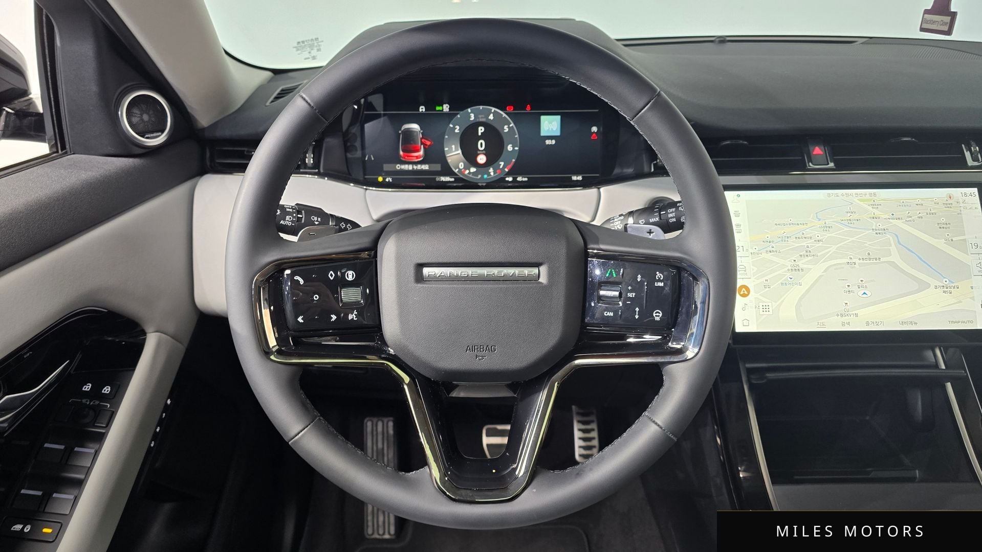 Land Rover 레인지로버 이보크 2025 — миниатюра 13
