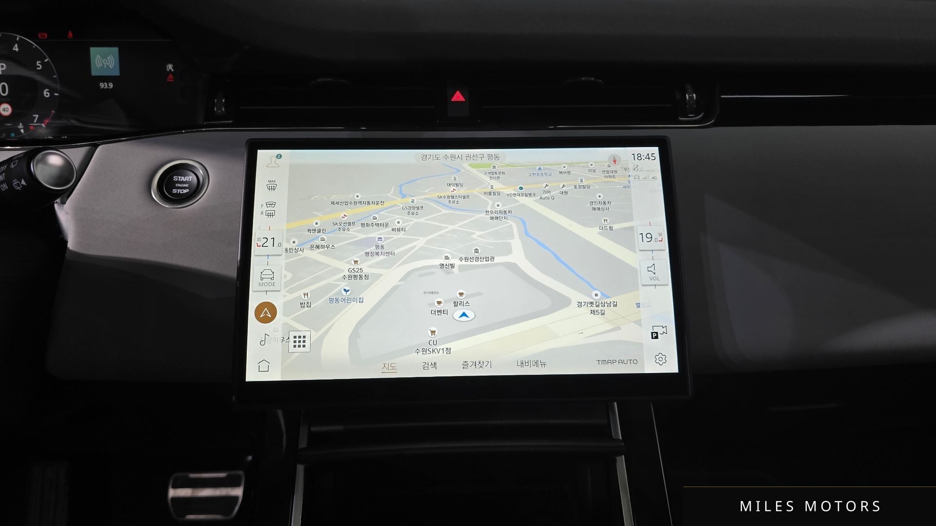 Land Rover 레인지로버 이보크 2025 — миниатюра 14