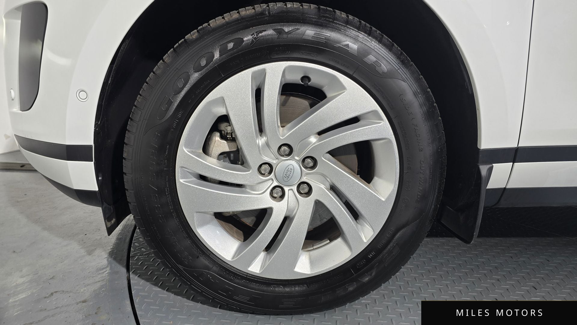 Land Rover 레인지로버 이보크 2026 — миниатюра 4