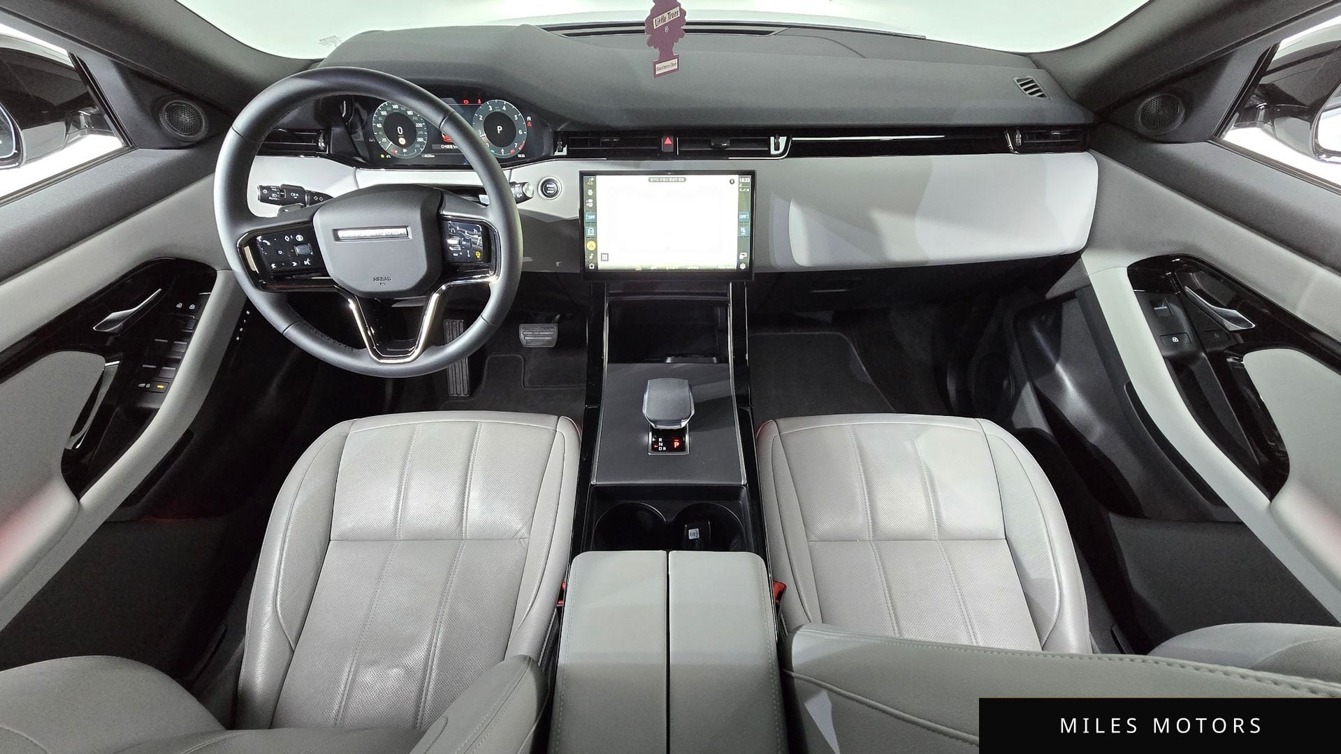 Land Rover 레인지로버 이보크 2026 — миниатюра 6