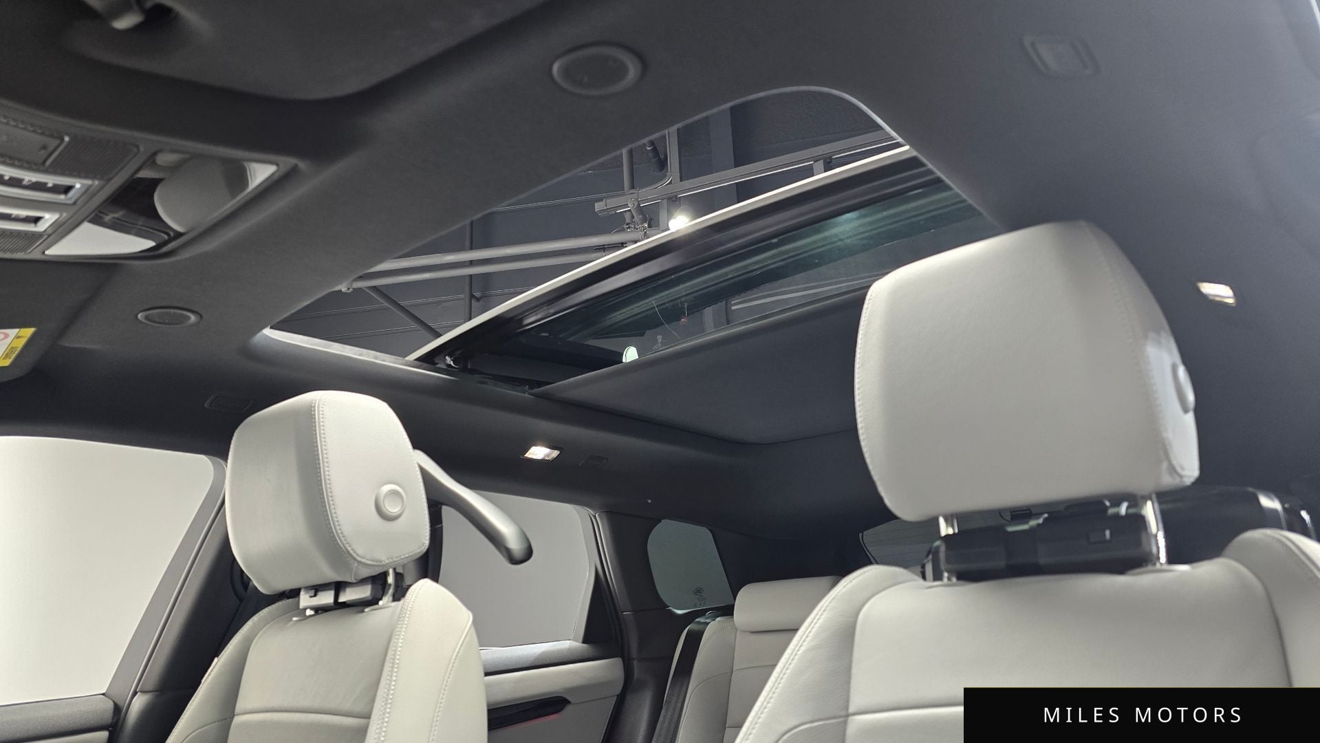 Land Rover 레인지로버 이보크 2026 — миниатюра 19