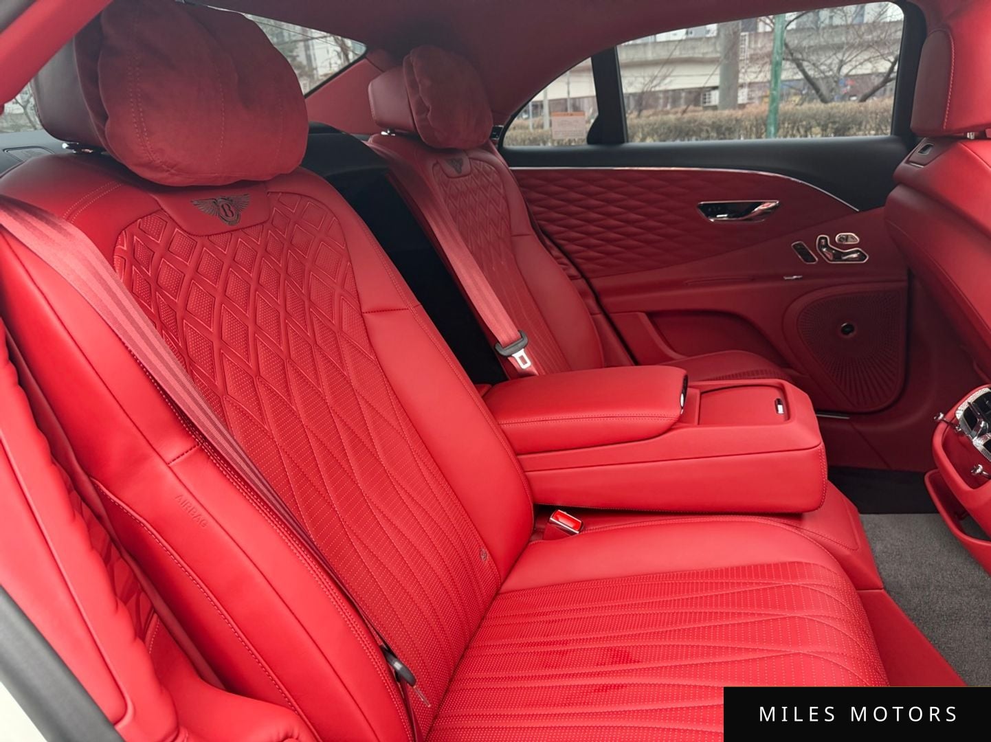 Bentley 플라잉스퍼 2022 — миниатюра 20