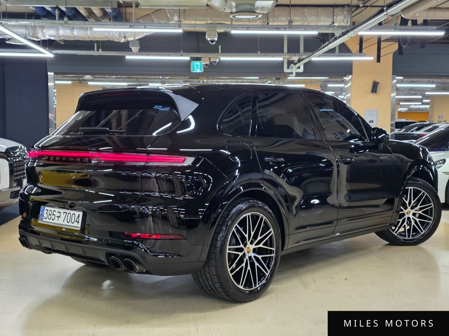 Porsche Cayenne 2024 — миниатюра 2