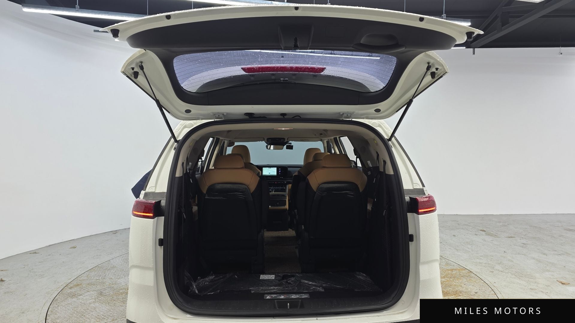 Kia Carnival 2022 — миниатюра 20