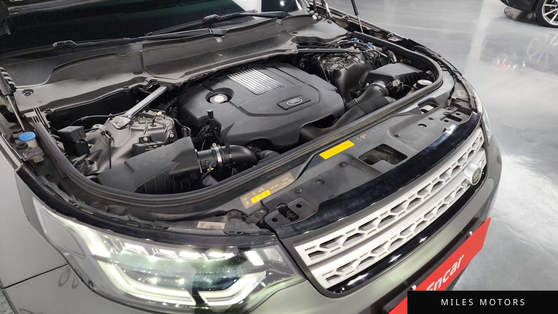 Land Rover Discovery 2019 — миниатюра 6
