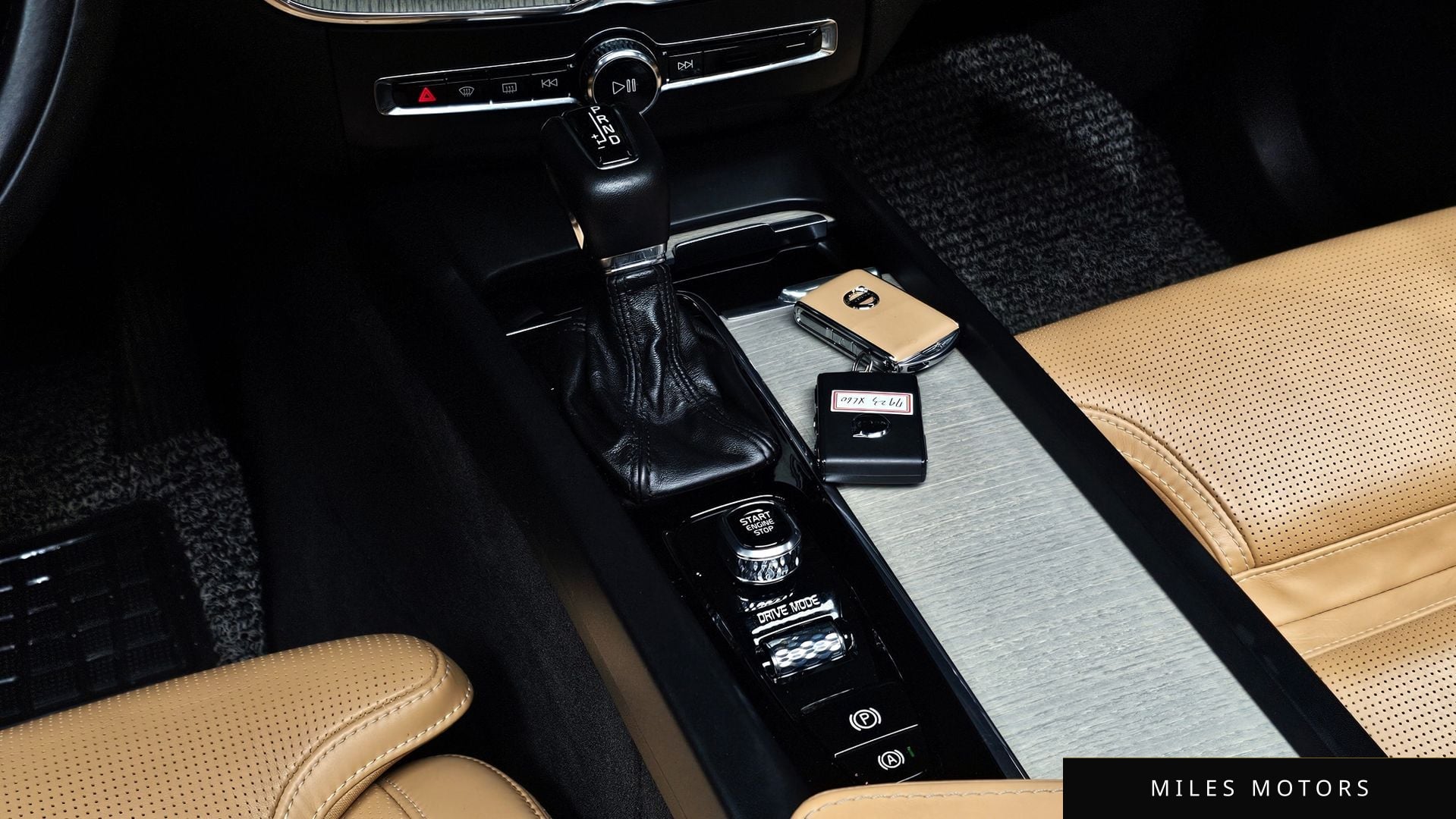 Volvo XC60 2019 — миниатюра 8