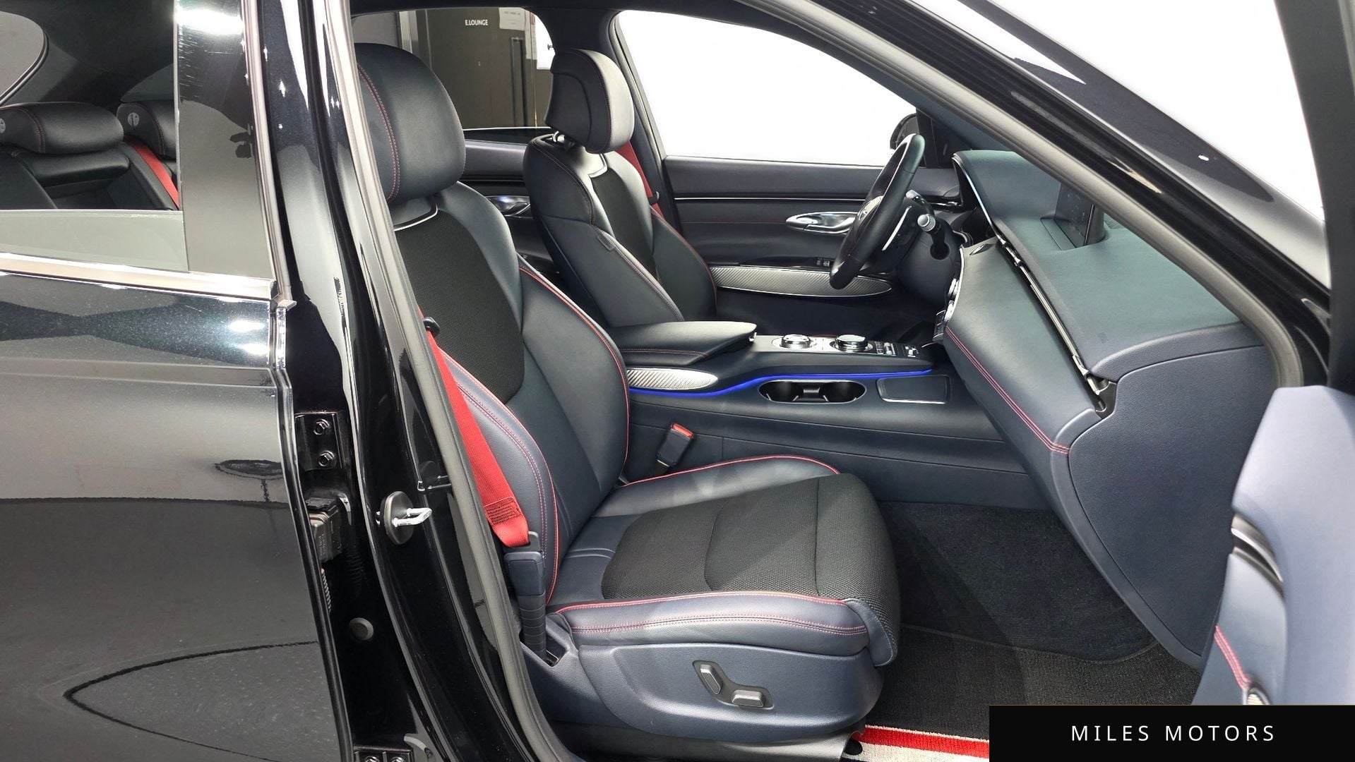 Genesis GV70 2021 — миниатюра 10