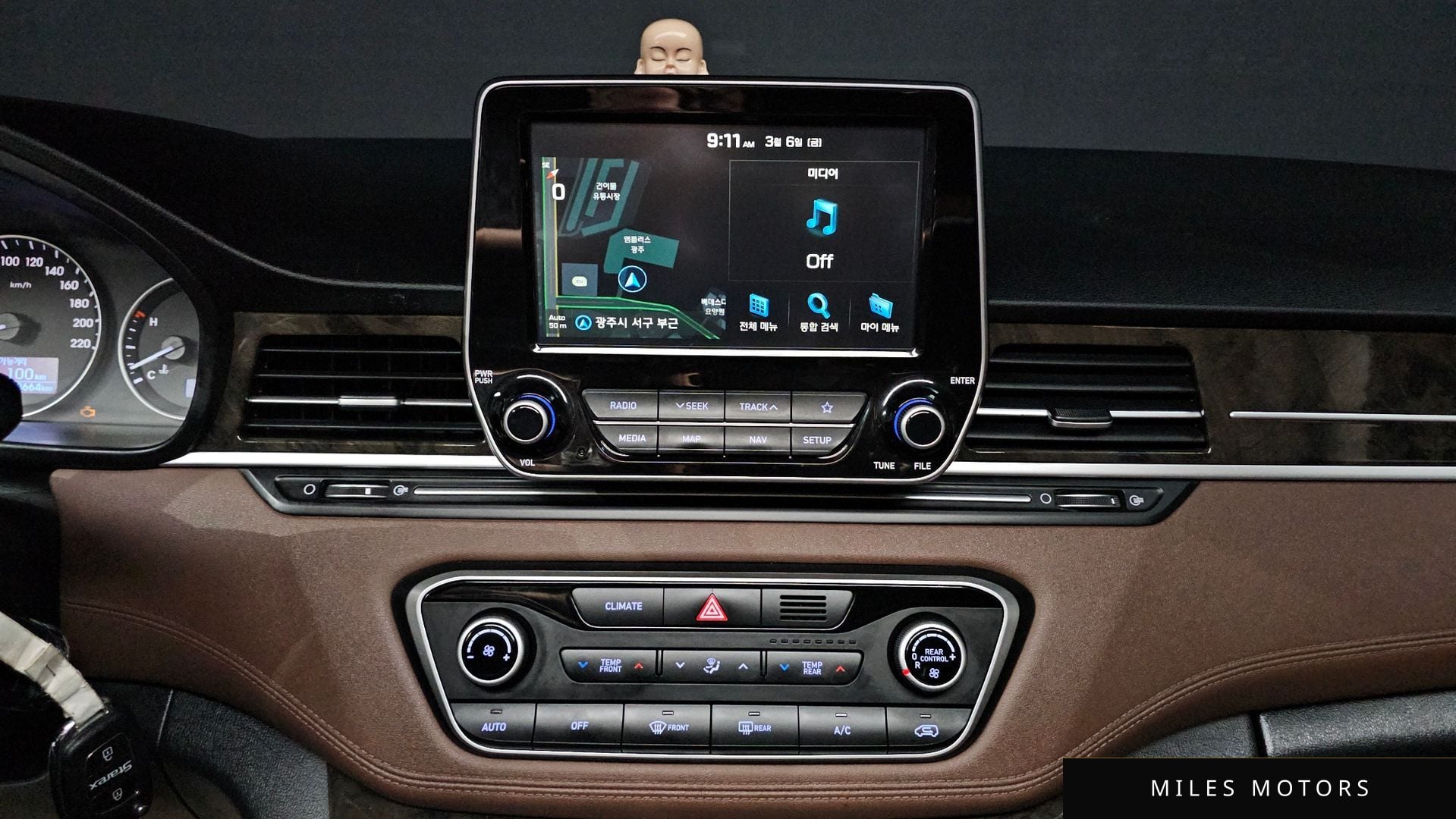 Hyundai Starex 2019 — миниатюра 12