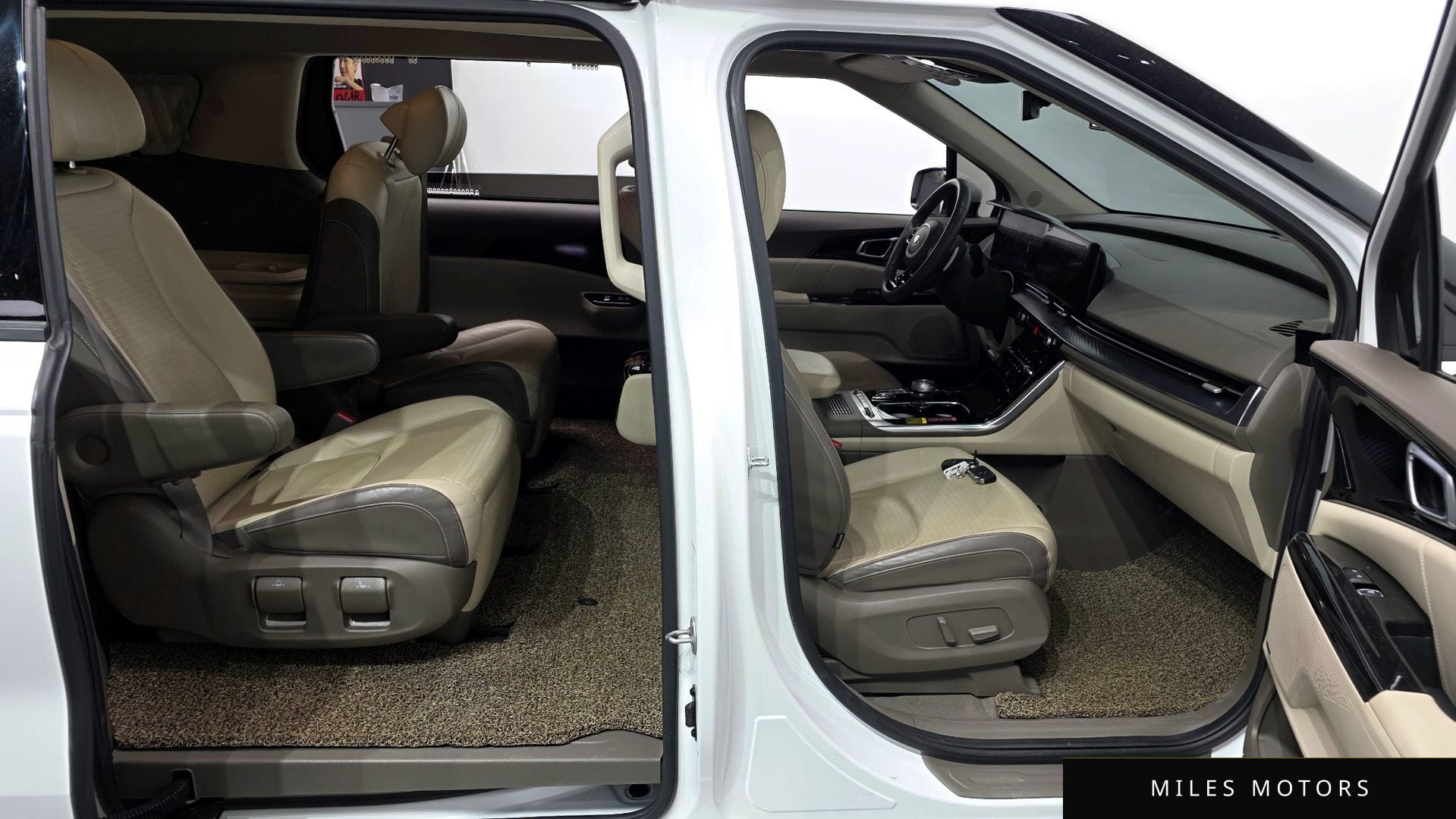 Kia Carnival 2021 — миниатюра 11