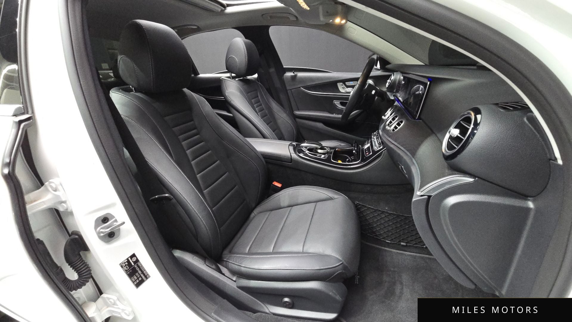 Mercedes-Benz E-Class W213 2020 — миниатюра 11