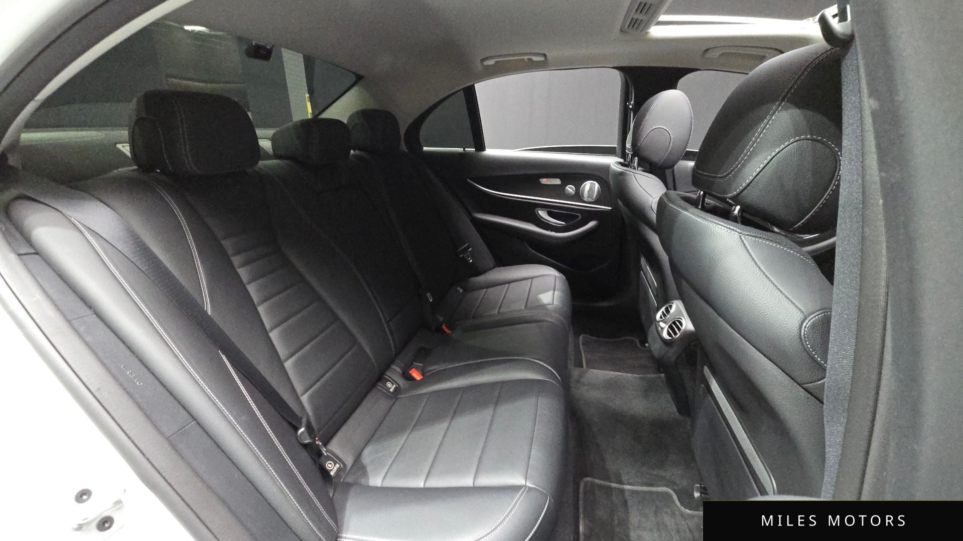 Mercedes-Benz E-Class W213 2020 — миниатюра 12