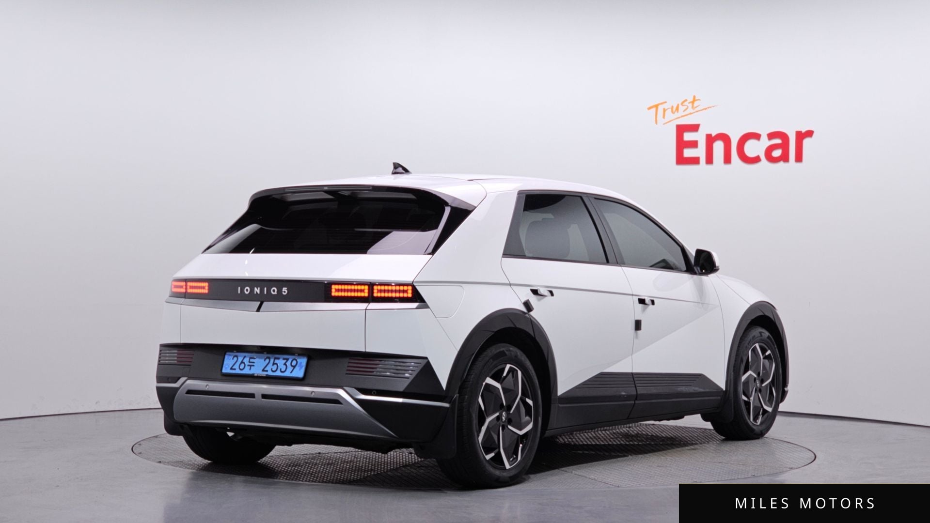 Hyundai Ioniq5 2022 — миниатюра 2