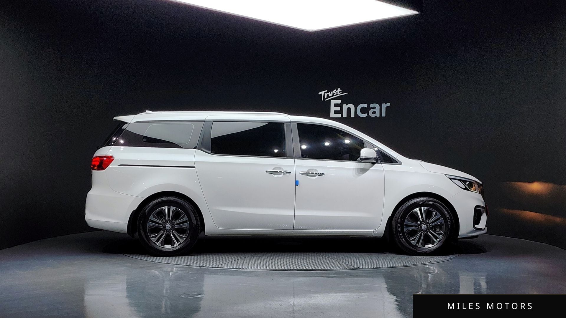 Kia Canival 2020 — миниатюра 4